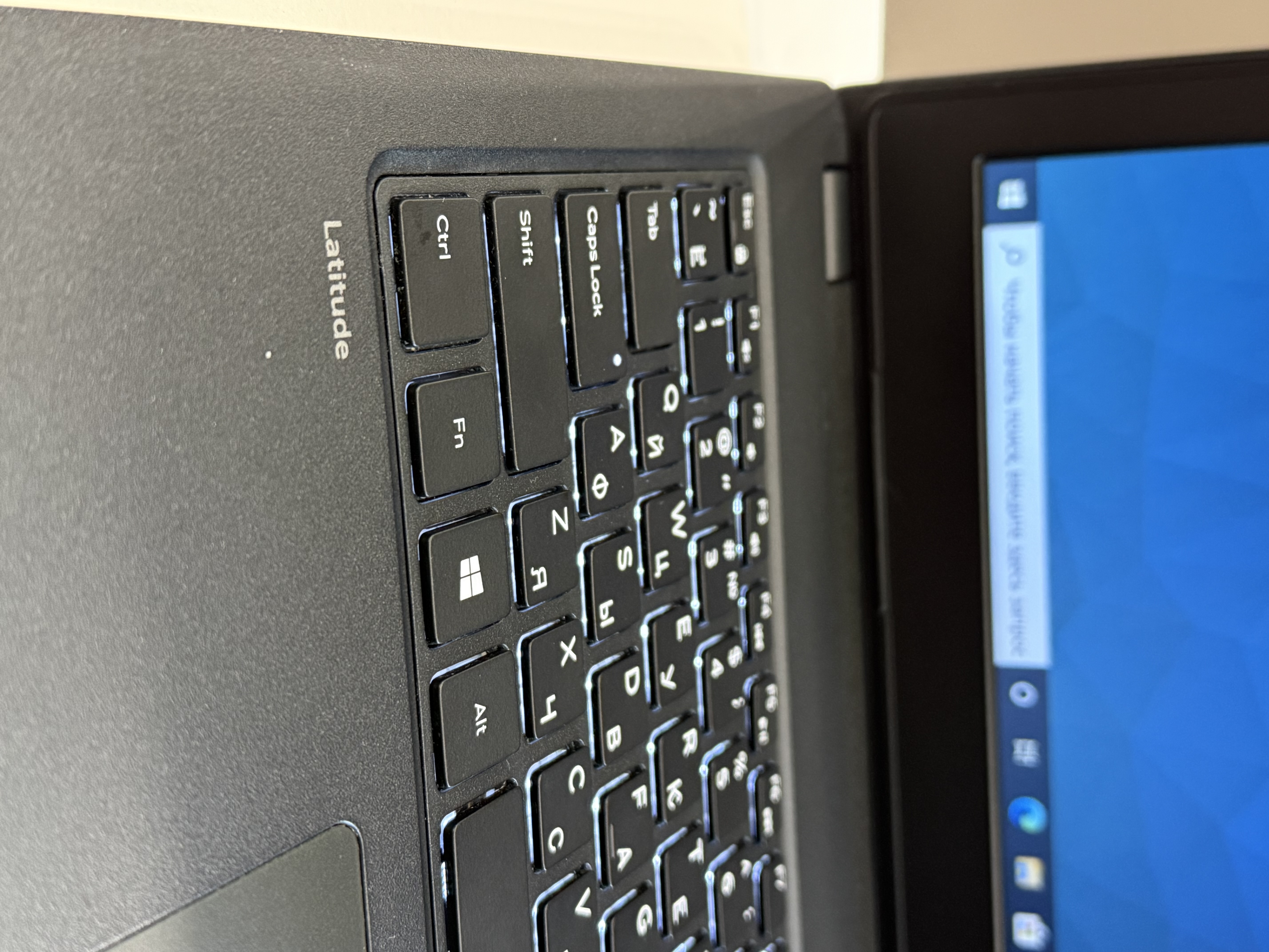 Ноутбук Dell Latitude 3580 i3-6006U 2.0GHz/8Gb DDR4/240 SSD/15.6"/черный