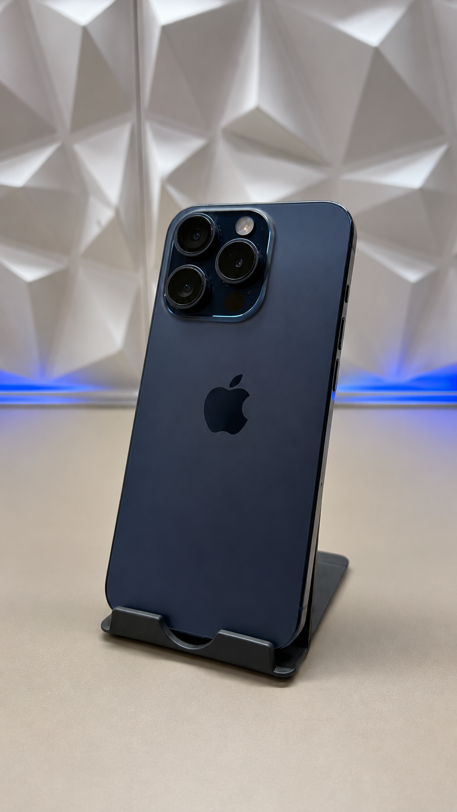 Apple iPhone 15 Pro 256Gb Blue Titanium 85%