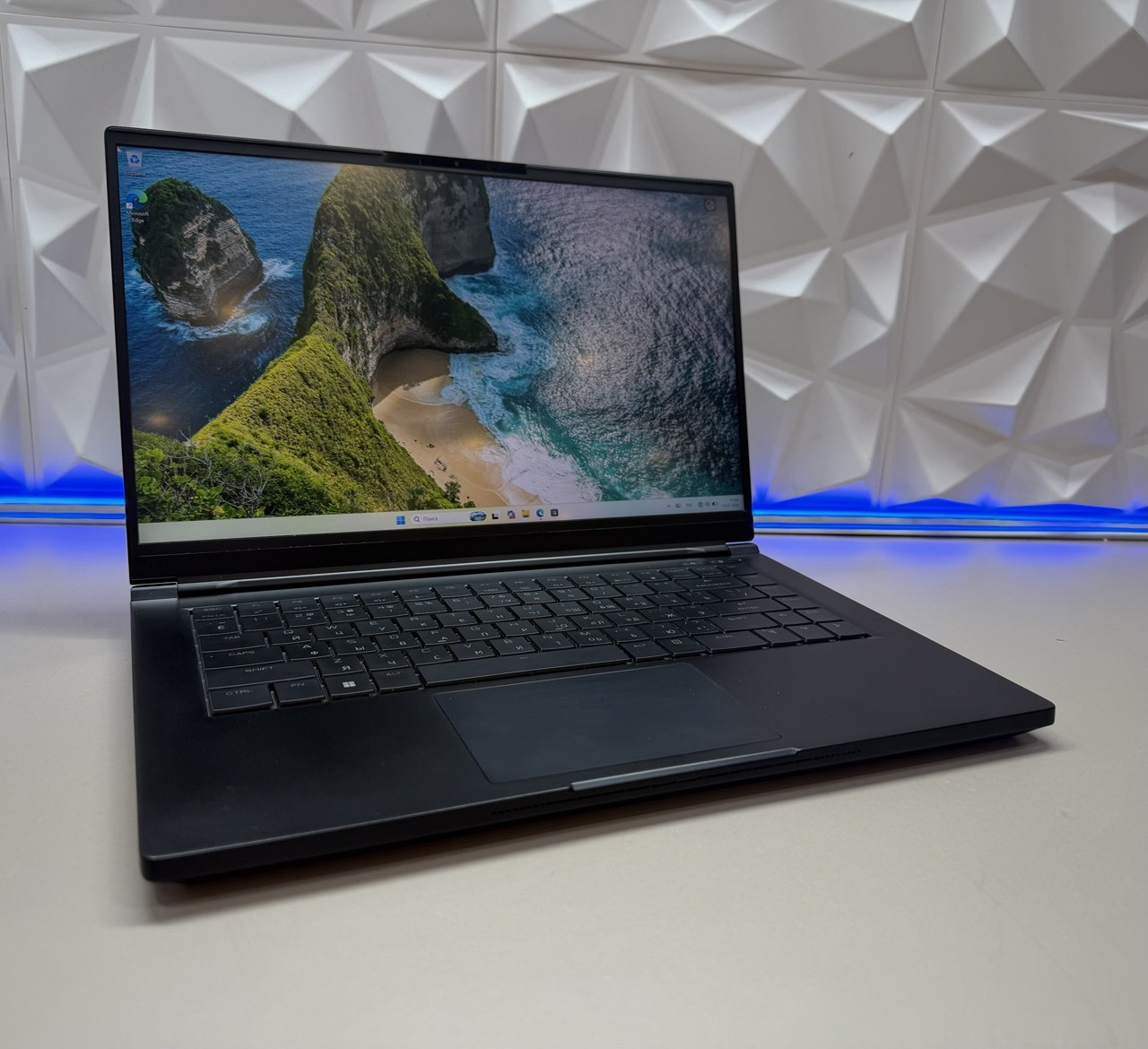Ноутбук Maibenden X568 i7-11800H/32Gb DDR4/RTX3070 8Gb/1Tb SSD/15.6