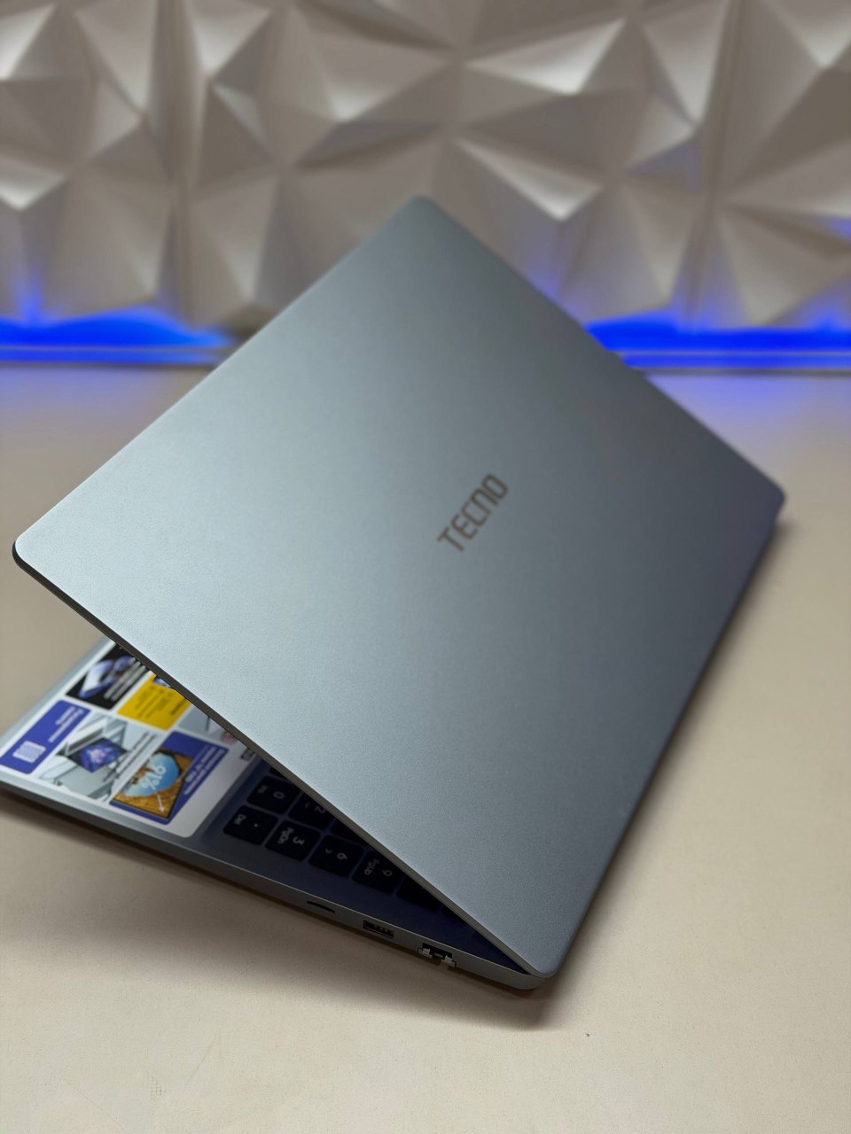Ноутбук Tecno K16SDA R5-5625U/8GB DDR4/512Gb SSD/16"