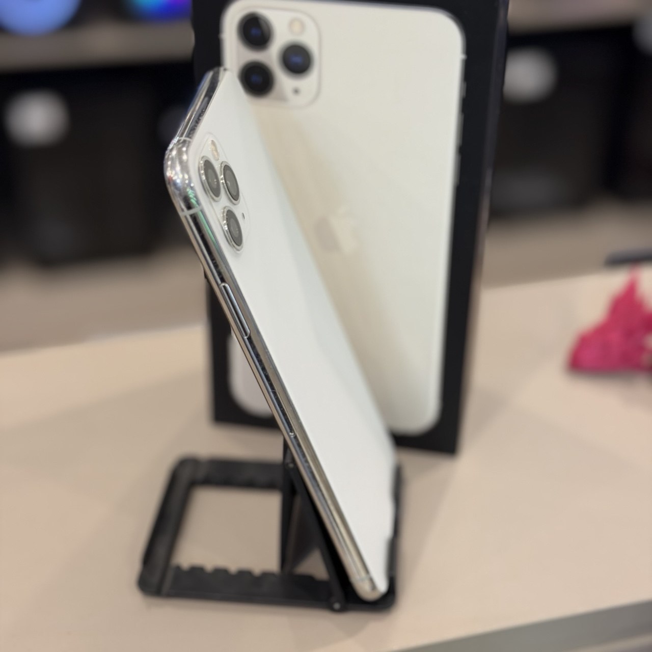 Apple iPhone 11 Pro Max 256Gb Silver 100%