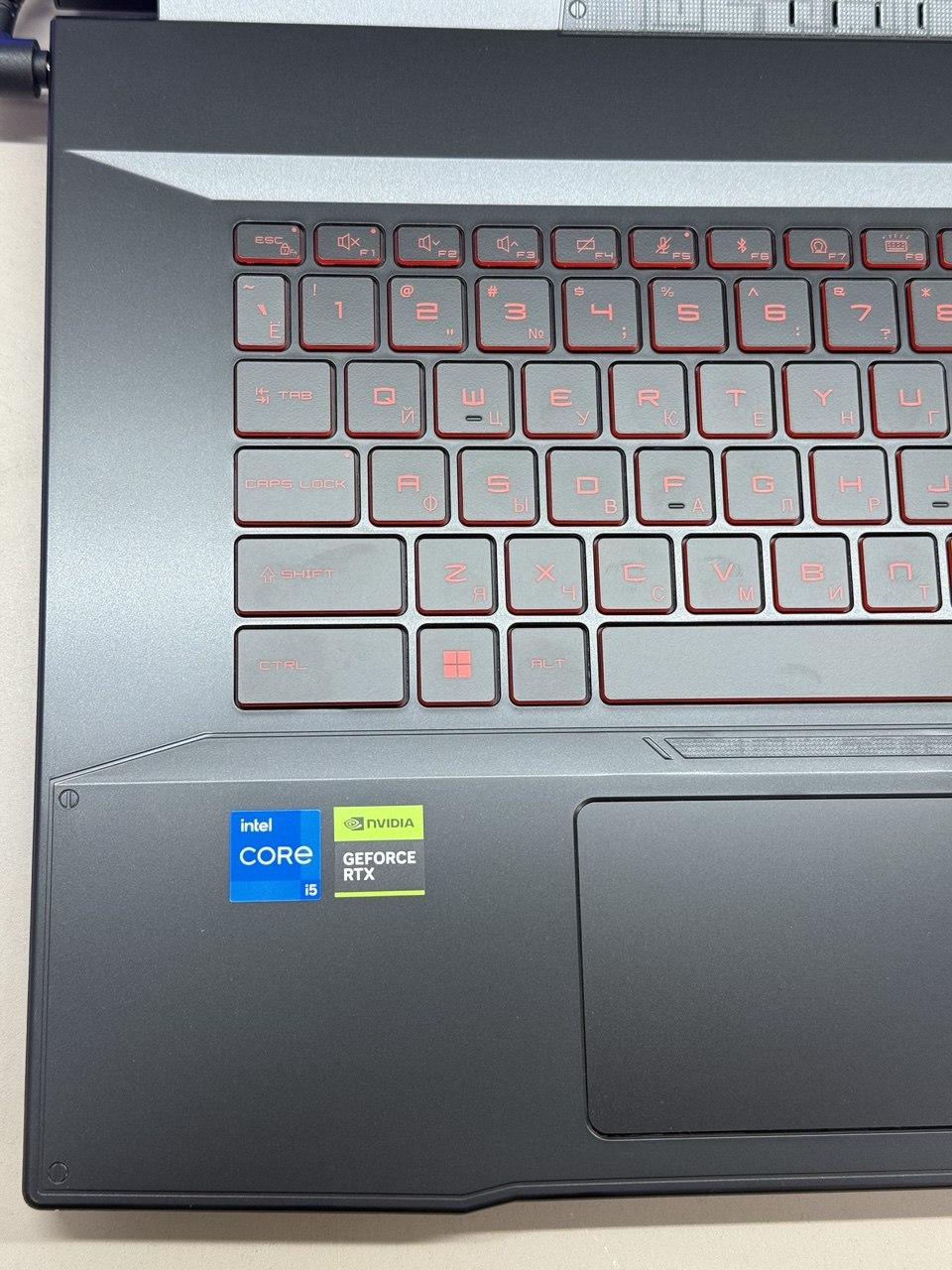 Ноутбук MSI Katana 17 B12UCX-1604XRU i5 12450H/16Gb/SSD512Gb/RTX 2050 4Gb/17.3"