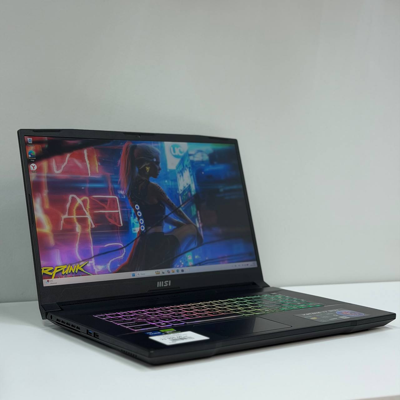 Ноутбук MSI Katana 17 B13VFK-1441XRU i5-13420H/RTX4060/16Gb DDR5/512Gb SSD