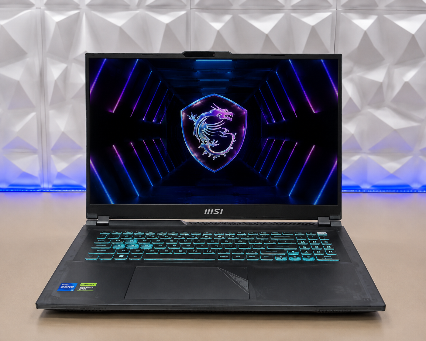 Ноутбук MSI Cyborg 17 B2RWFKG-036XRU Core 5 210H/16Gb/RTX 5060 8Gb/1TB SSD/17.3(144Hz)/
