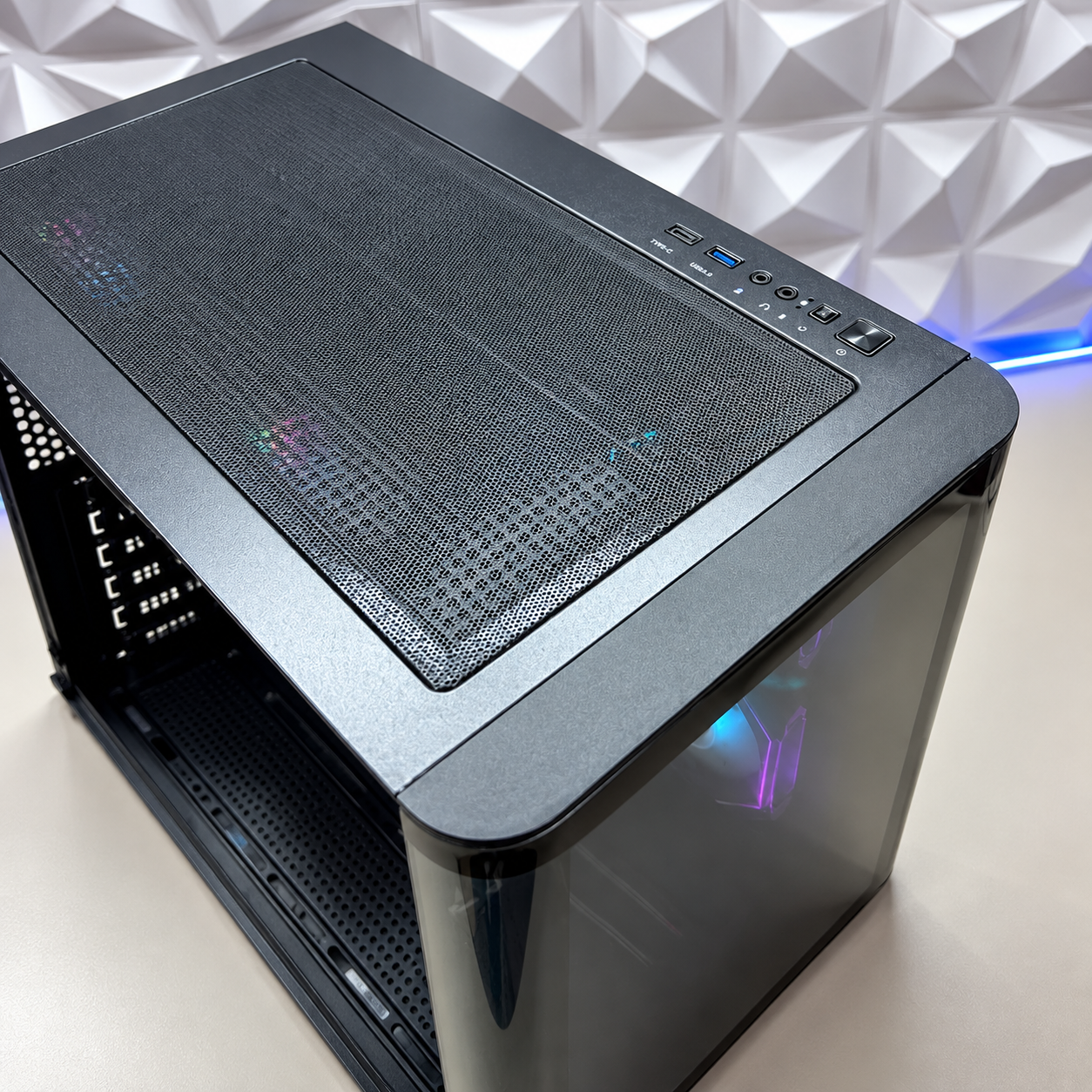 Игровой ПК i7-12700KF/RTX5060 8Gb/16Gb DDR4/500Gb SSD+1Tb HDD/850W