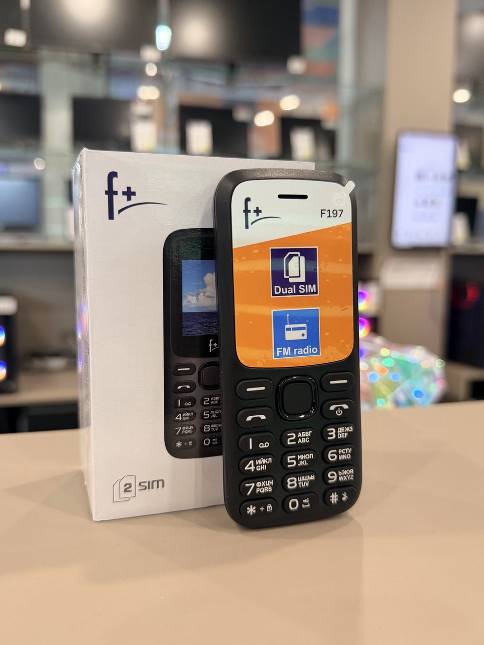 F+ F197 черный