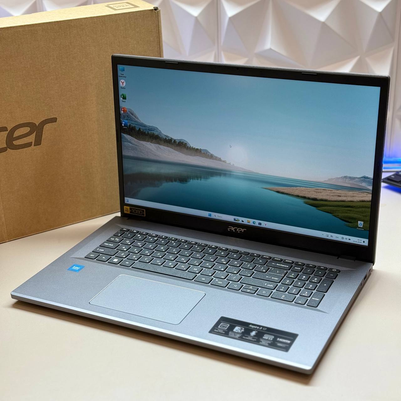 Ноутбук Acer Aspire 3 A317-55P-C3XL N100/8Gb/SSD512Gb/17.3"/IPS/FHD/noOS/silver