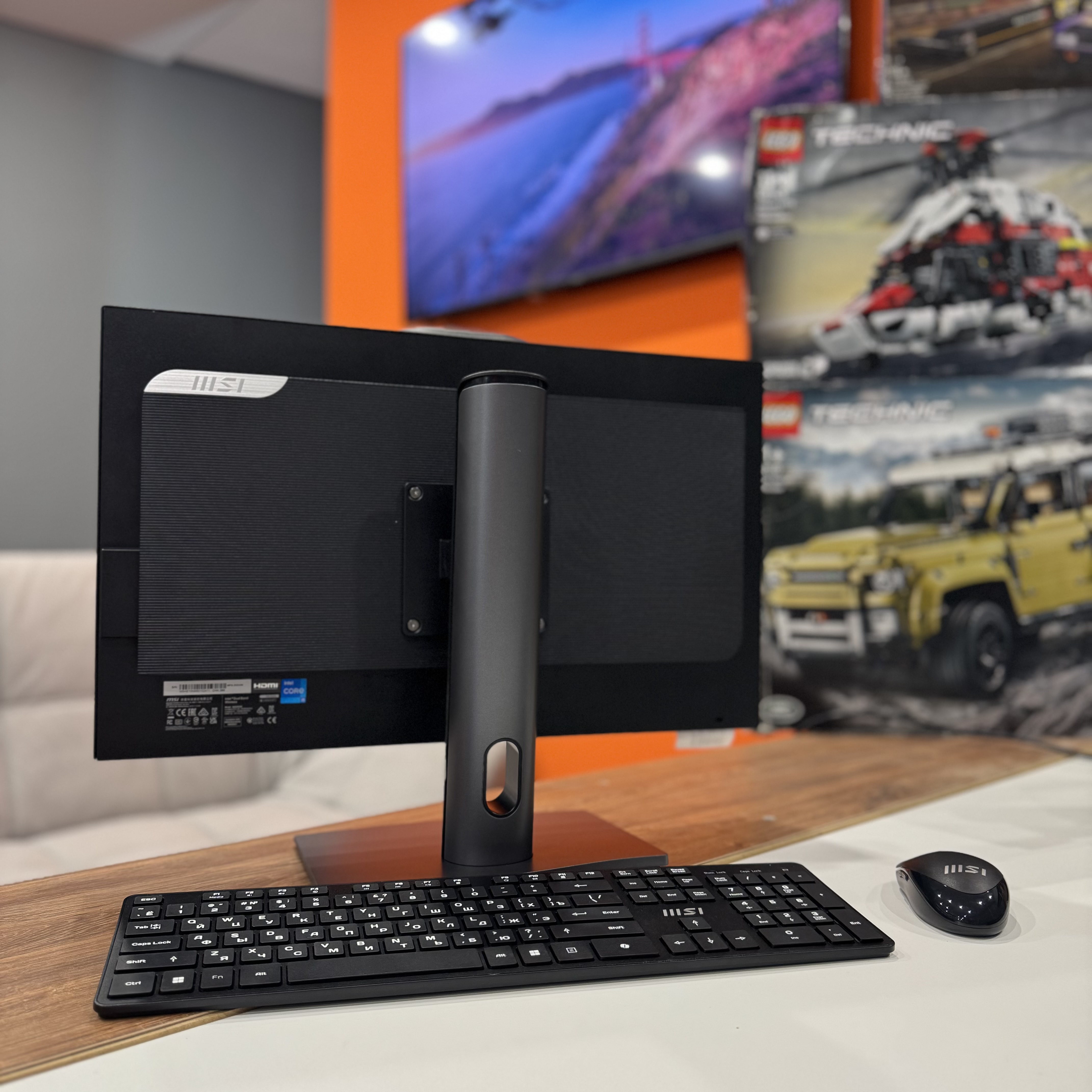 Моноблок MSI PRO AP243TP 12M-064XRU