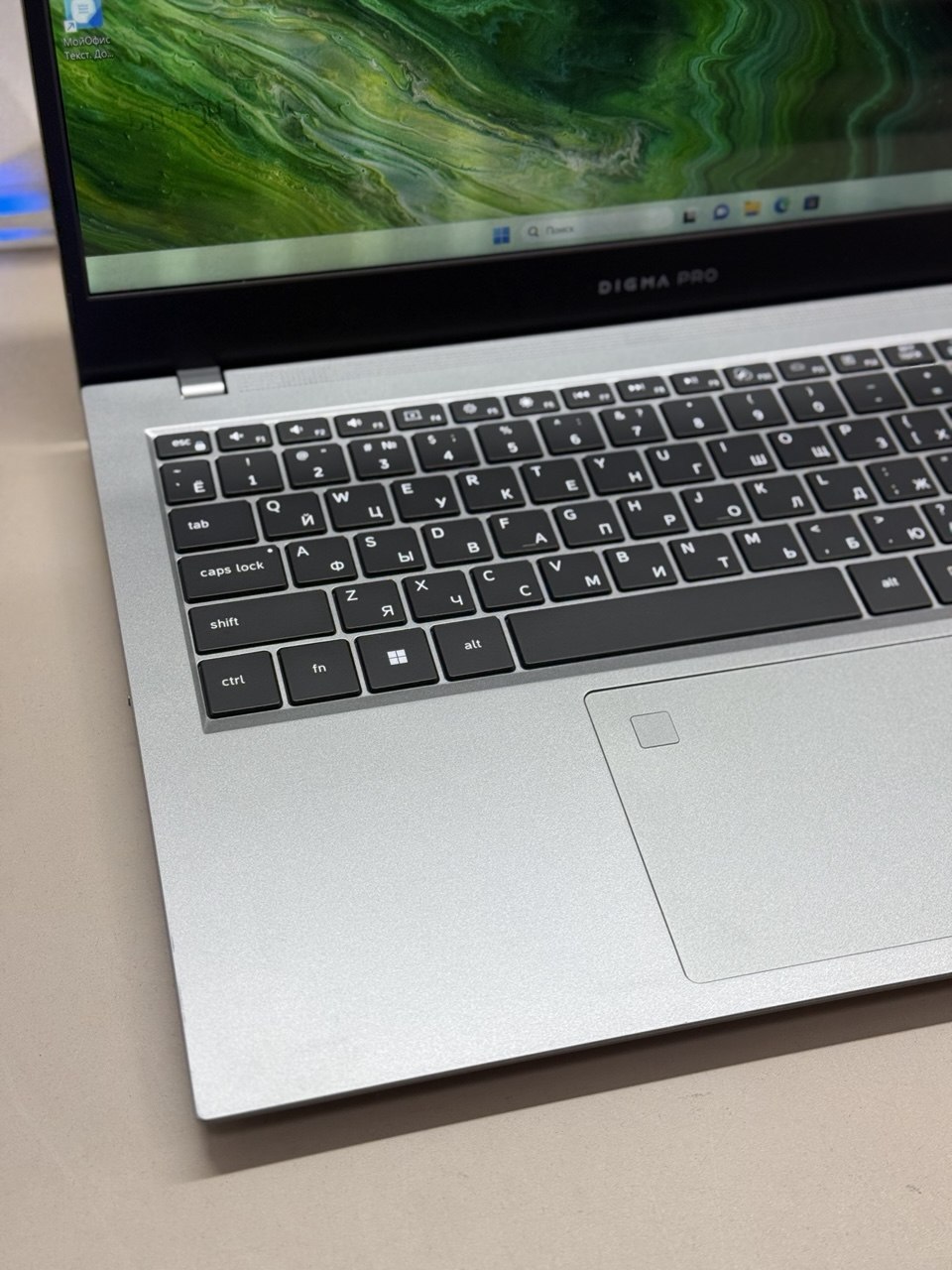 Ноутбук Digma Pro Fortis M i7 1355U/16Gb/SSD512Gb/15.6"/IPS/FHD/W11Pro/grey/4250mAh