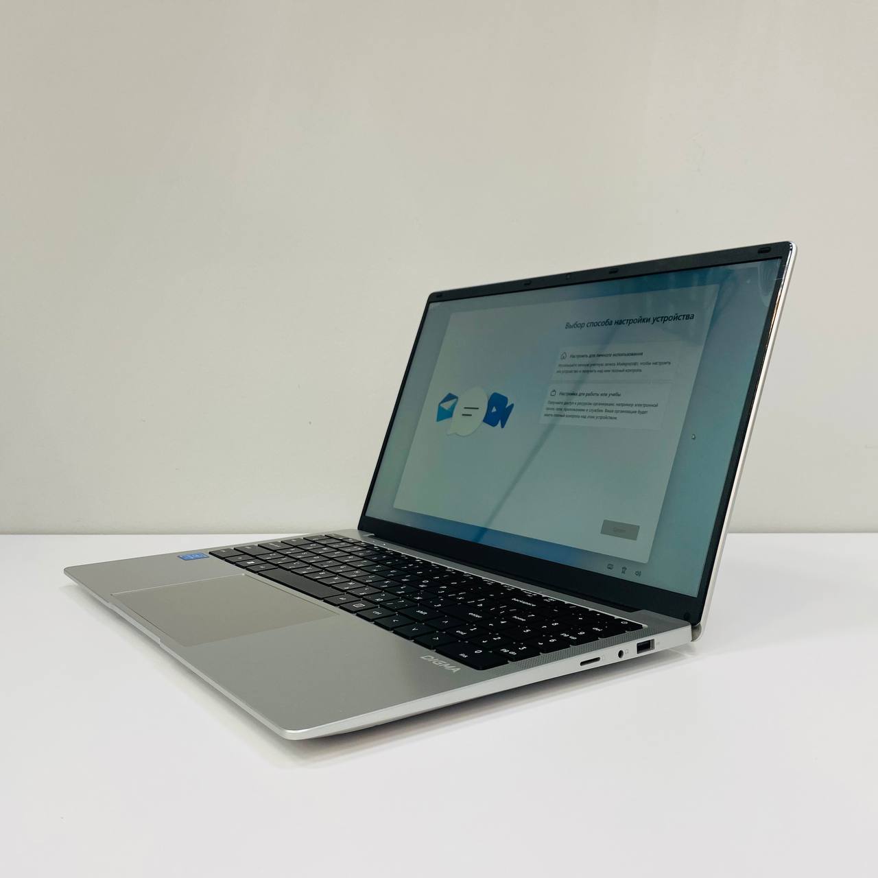 Ноутбук Digma EVE C5403 Cel N4020/4Gb/SSD128Gb/600/15.6"/IPS/FHD/W11Pro/silver/5000mAh