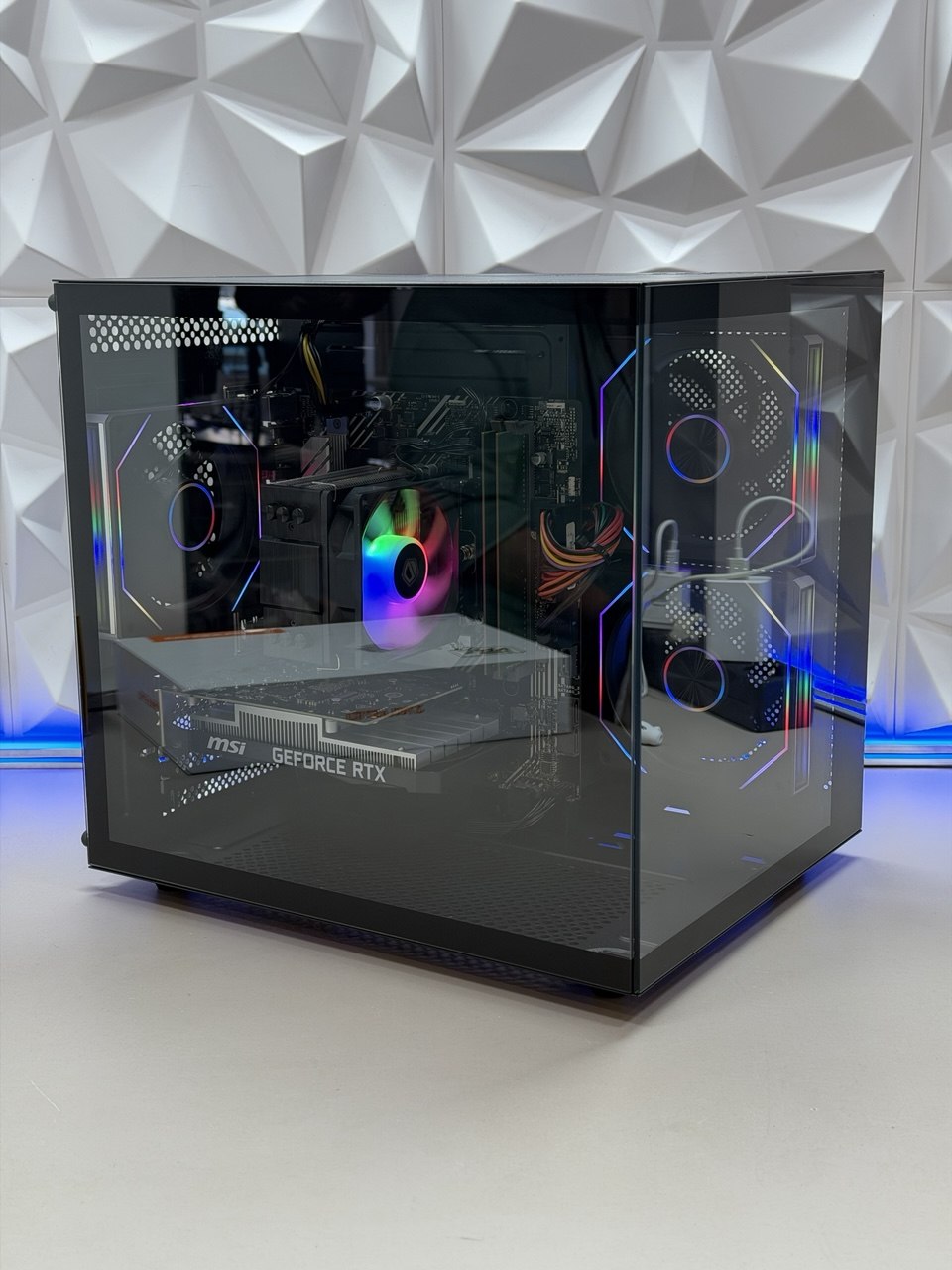 Игровой ПК i5-11400F/RTX3050 6Gb/16Gb DDR4/256Gb SSD+1Tb HDD/700W