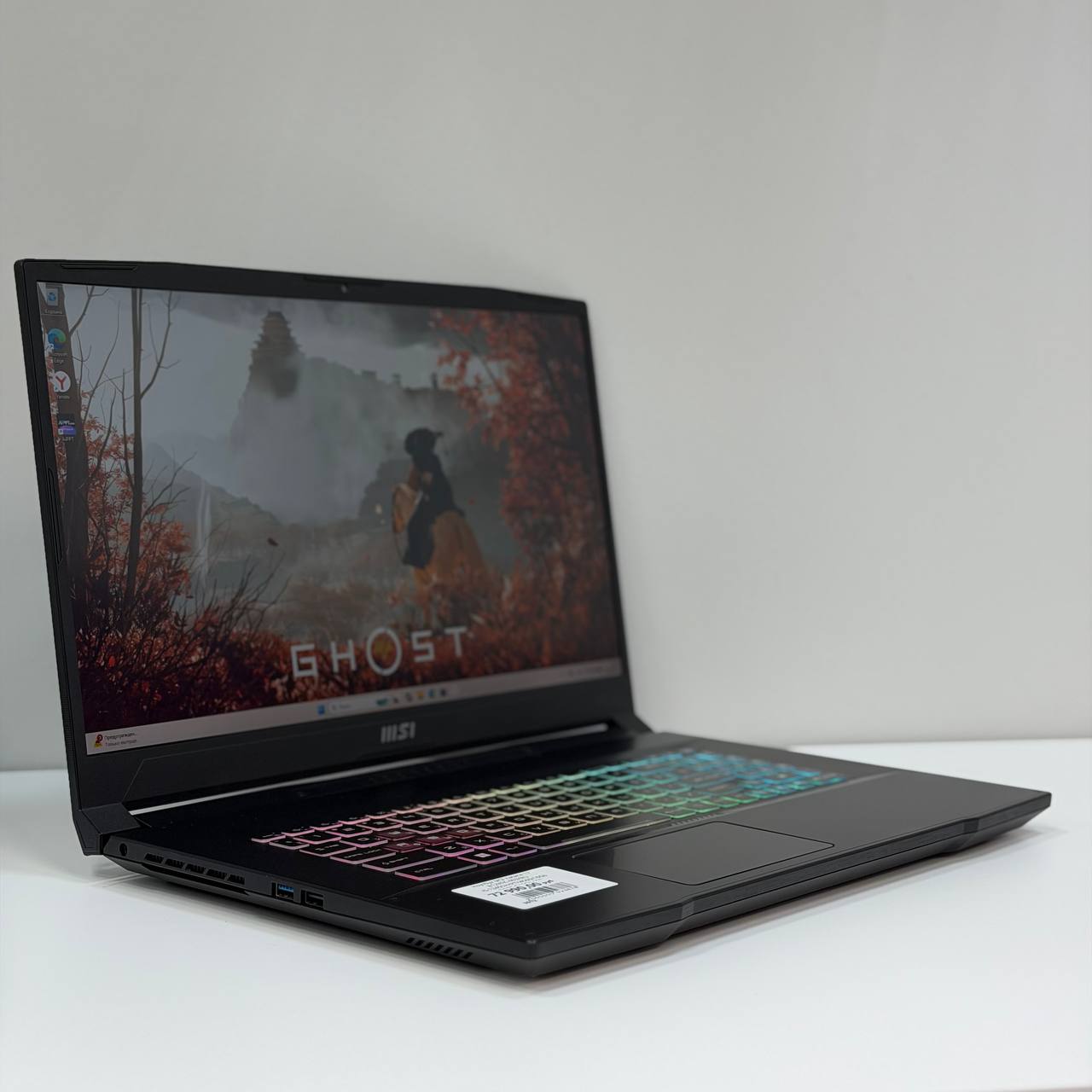 Ноутбук MSI Katana 17 B12VFK-463XRU i5-12450H/RTX4060/16Gb DDR5/512Gb SSD