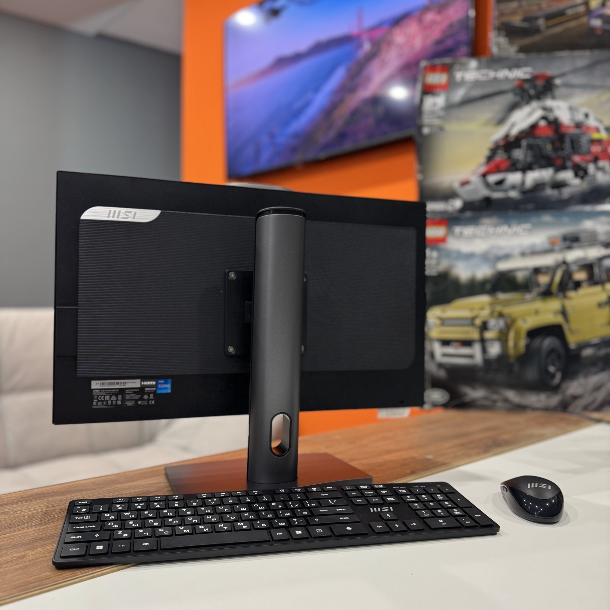 Моноблок MSI PRO AP243TP 12M-064XRU