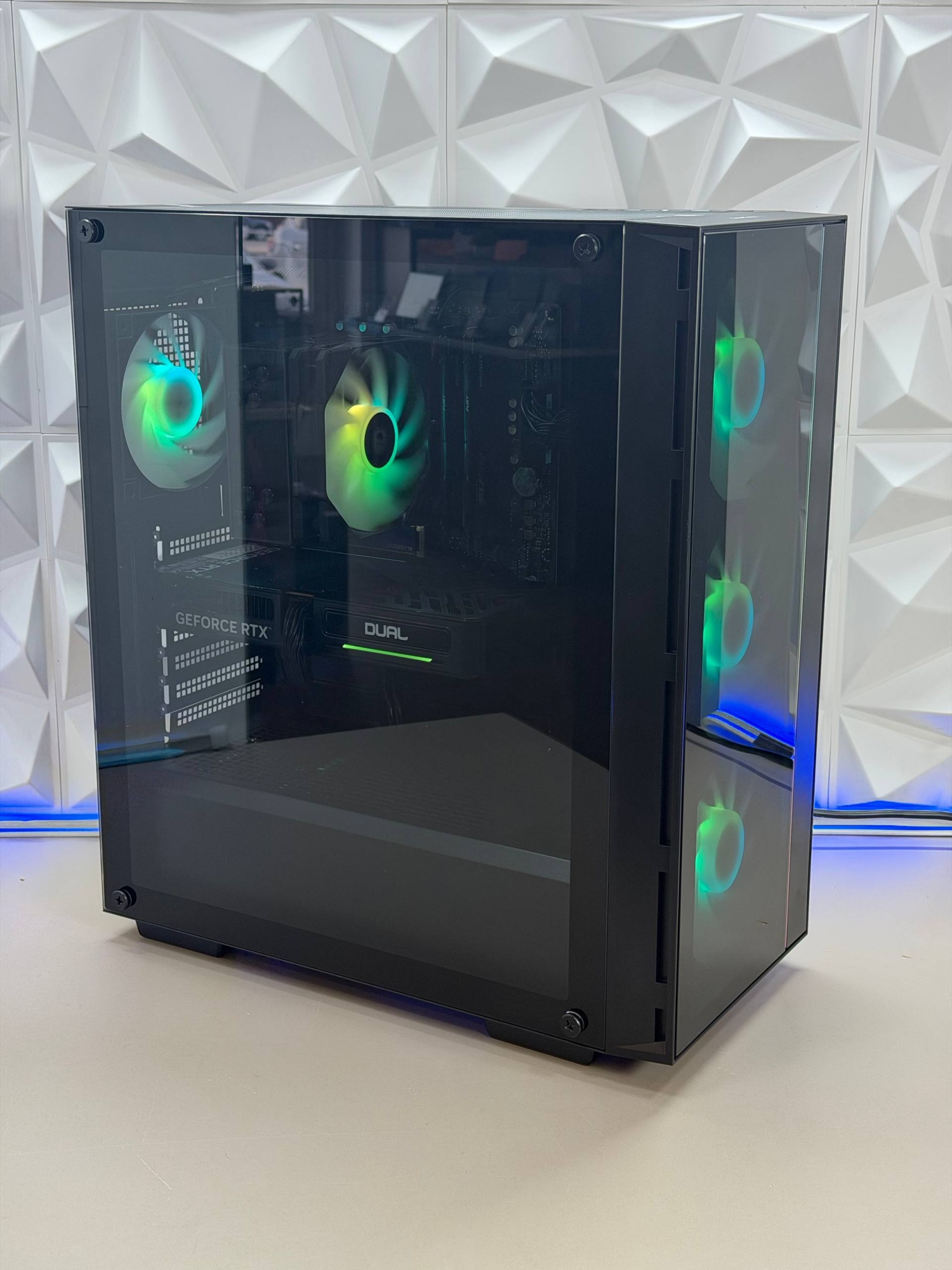 Игровой ПК Ryzen 5 5600/RTX5060 8Gb/16Gb DDR4/51GB SSDD/600W