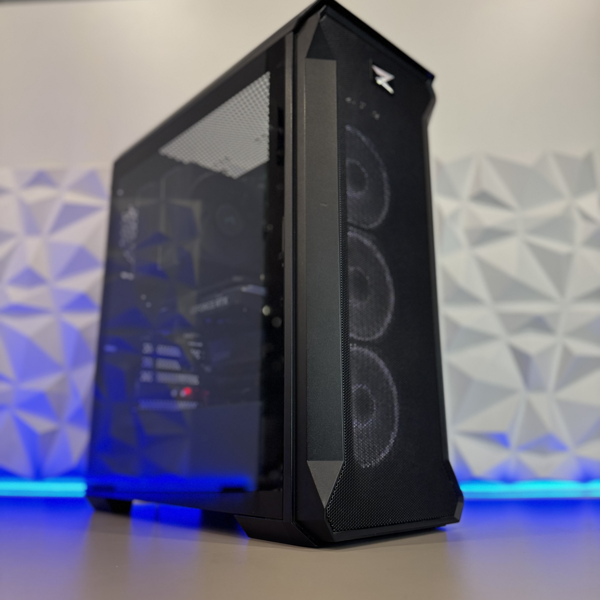 Системный блок Intel Core i7-12700KF 3.6GHzX12/32Gb DDR4/RTX4060 8Gb/500Gb+1Tb SSD/750w