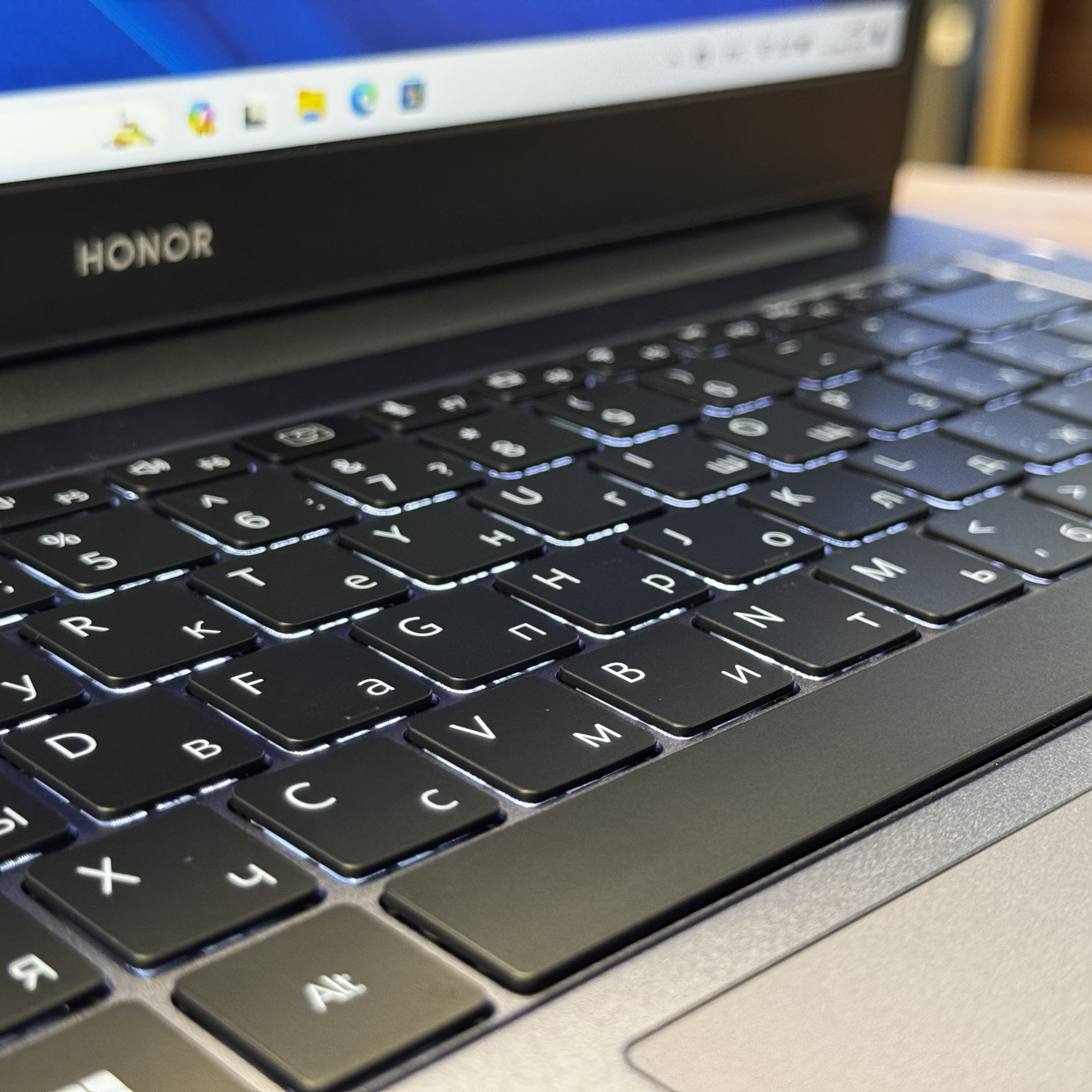 Ноутбук Honor MagicBook NMH-WDQ9HN Ryzen 5 5500U/8Gb/SSD512Gb/14"/IPS/FHD/DOS/grey