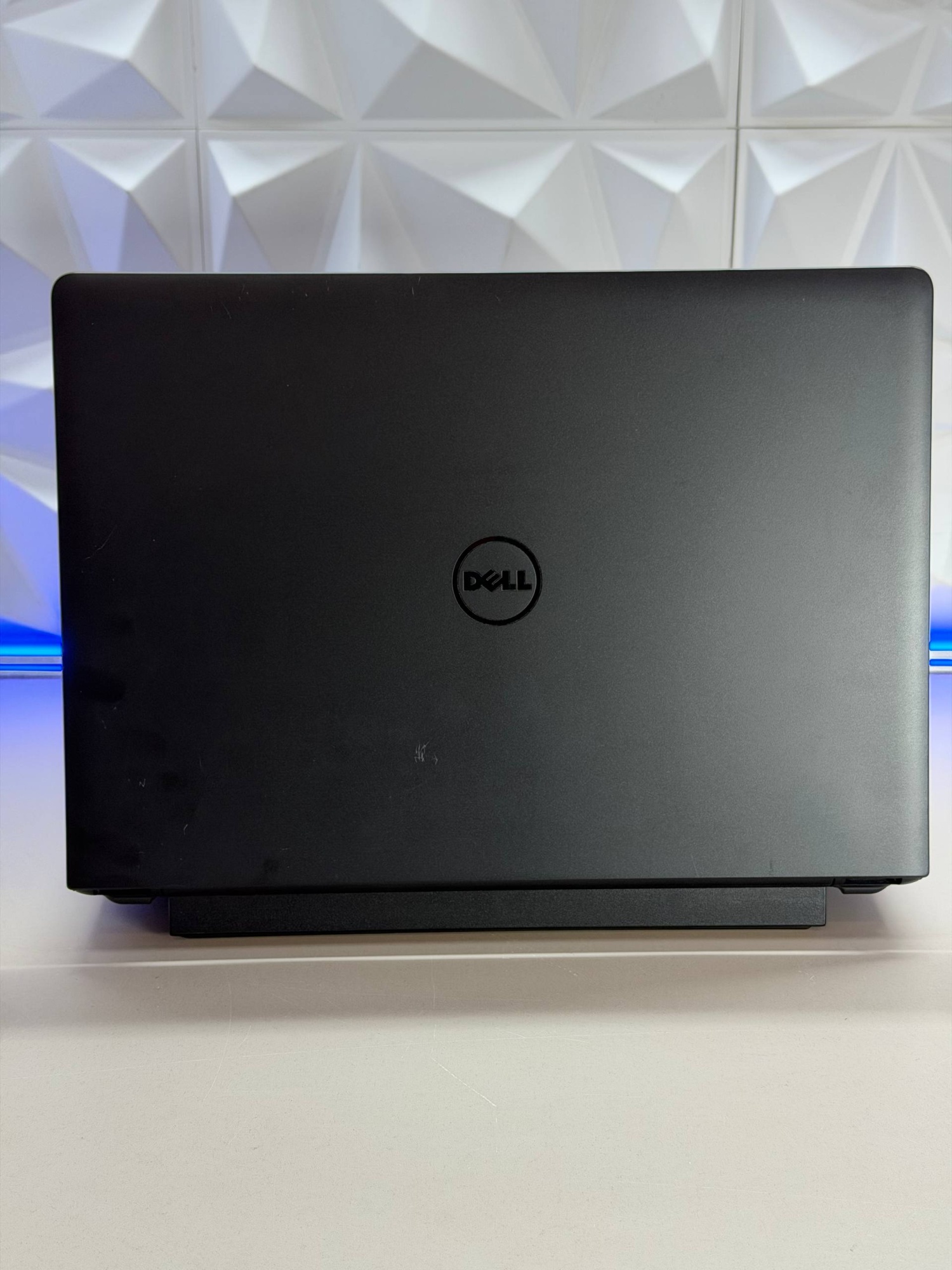 Ноутбук Dell Latitude 3470 i5-6200 2.3GHz/8Gb DDR3L/500Gb HDD/15.6"/черный