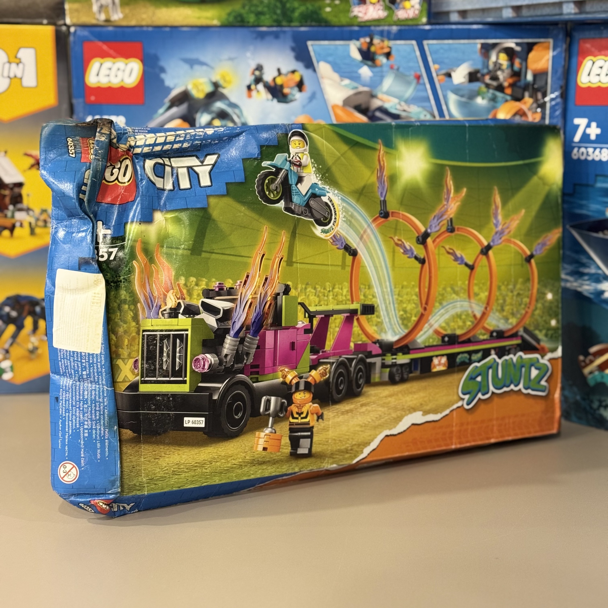 Конструктор Lego City Stunt Truck & Ring of Fire Challenge, 60357