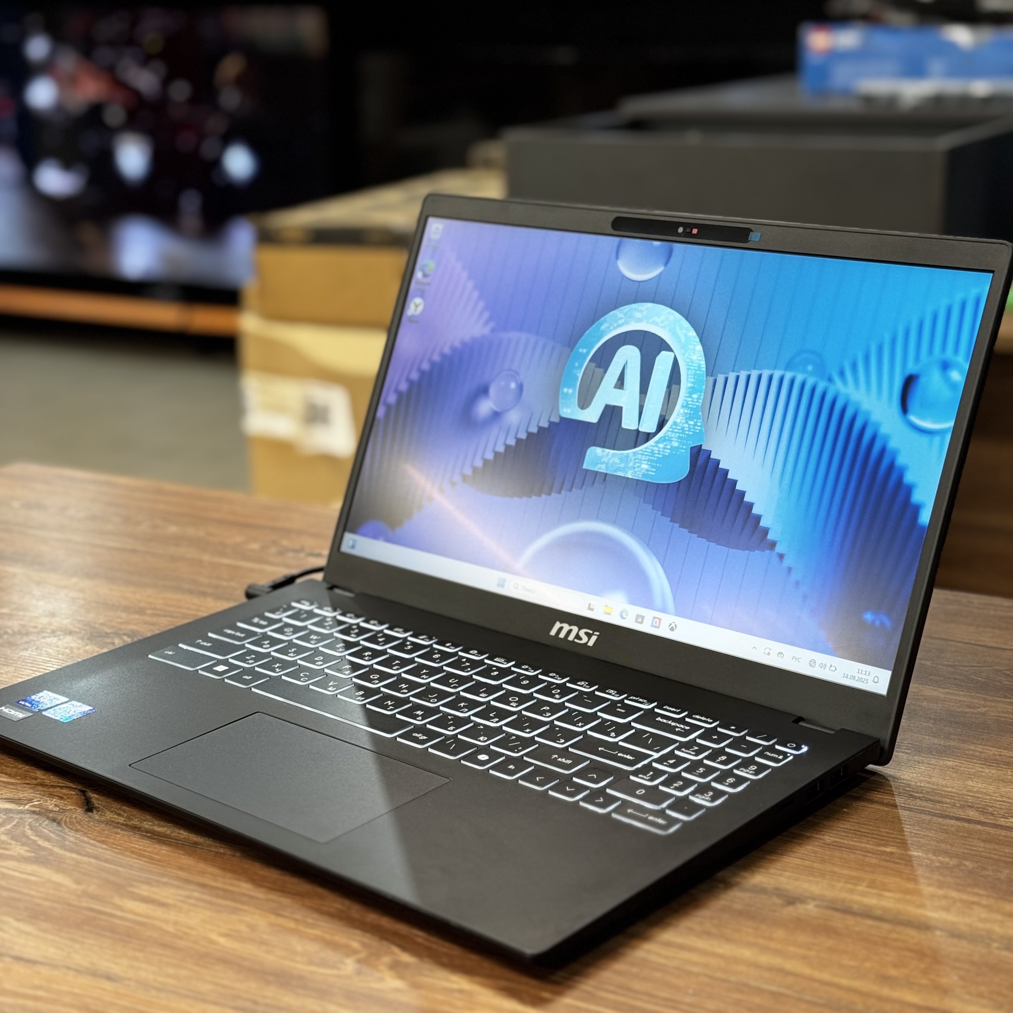 Ноутбук MSI Modern 15 H AI C1MG-006RU