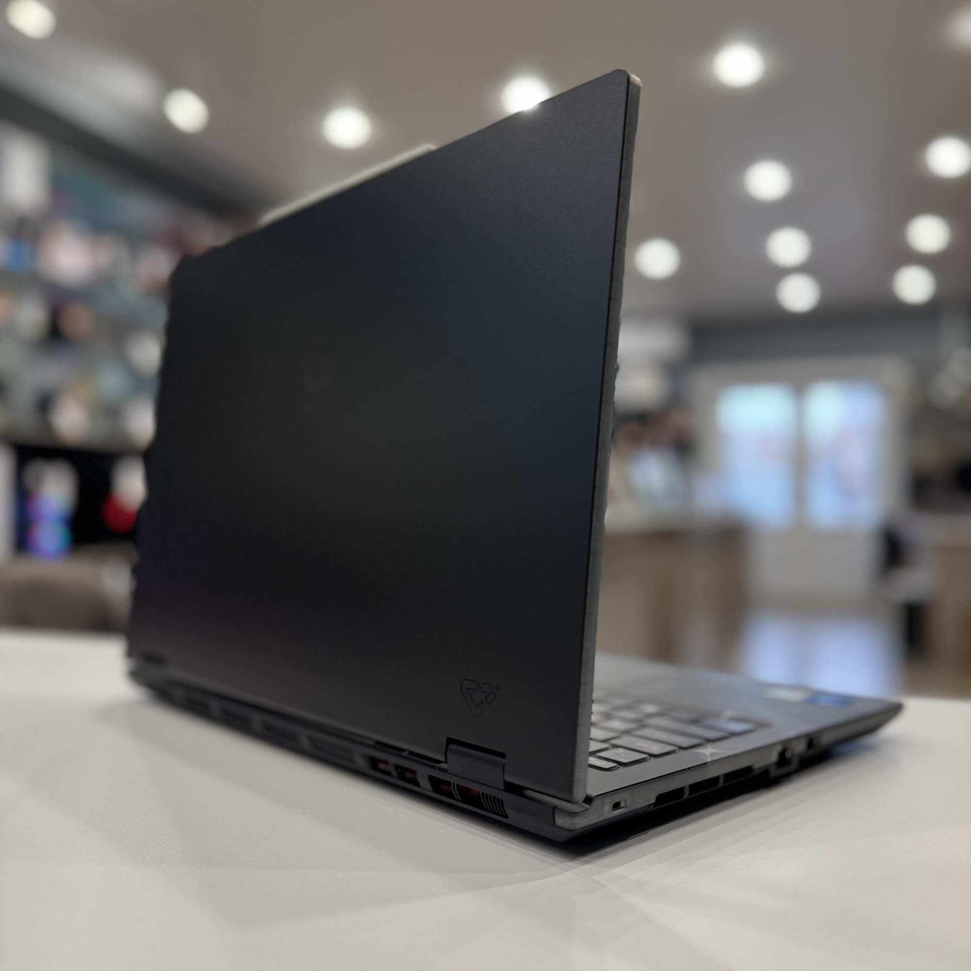 Ноутбук MSI Cyborg 15 B2RWEKG-272XRU (Новый)