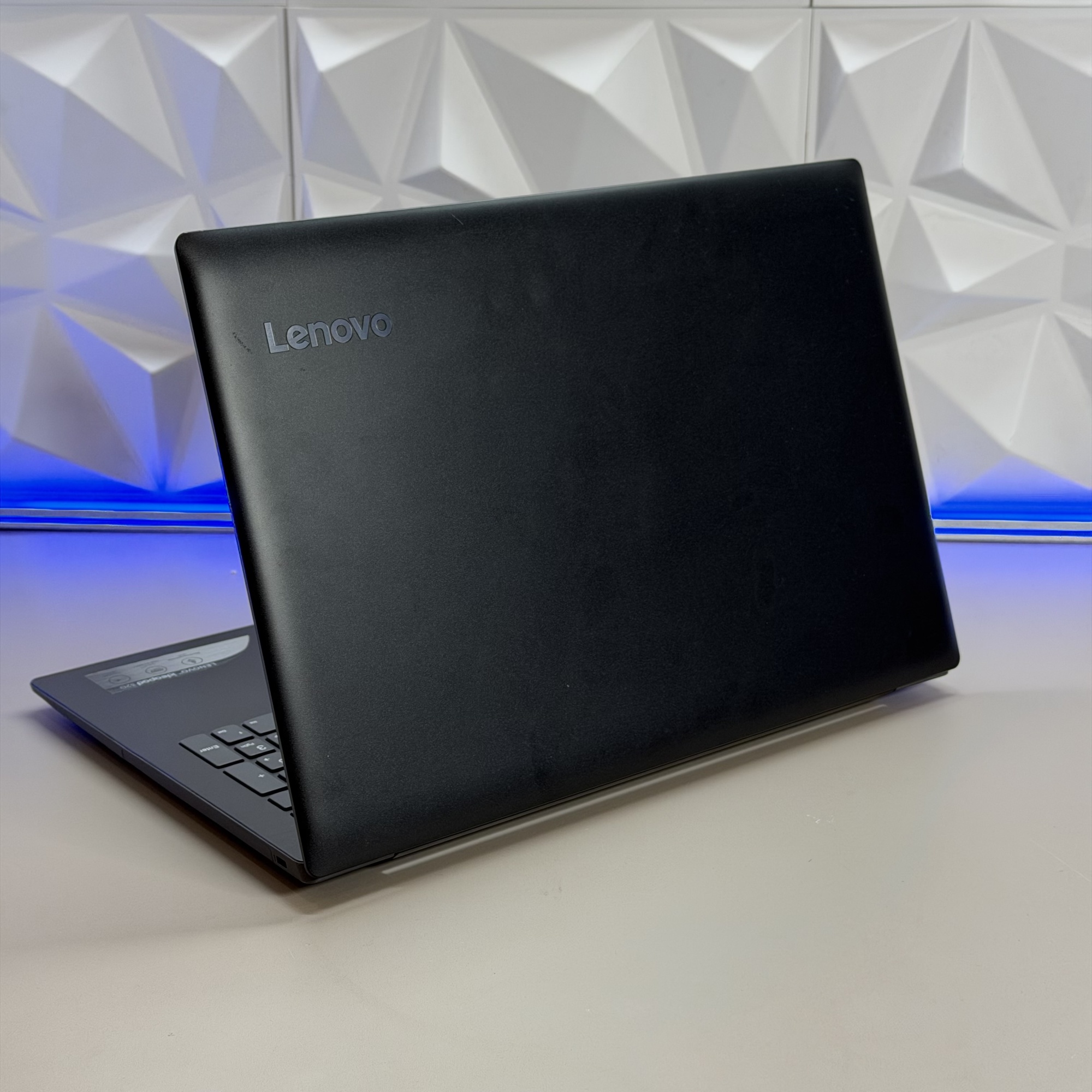 Ноутбук Lenovo IdeaPad 320-15ISK i3-6006U/GT920MX 2Gb/8Gb DDR4/128Gb SSD+1Tb HDD/15.6"