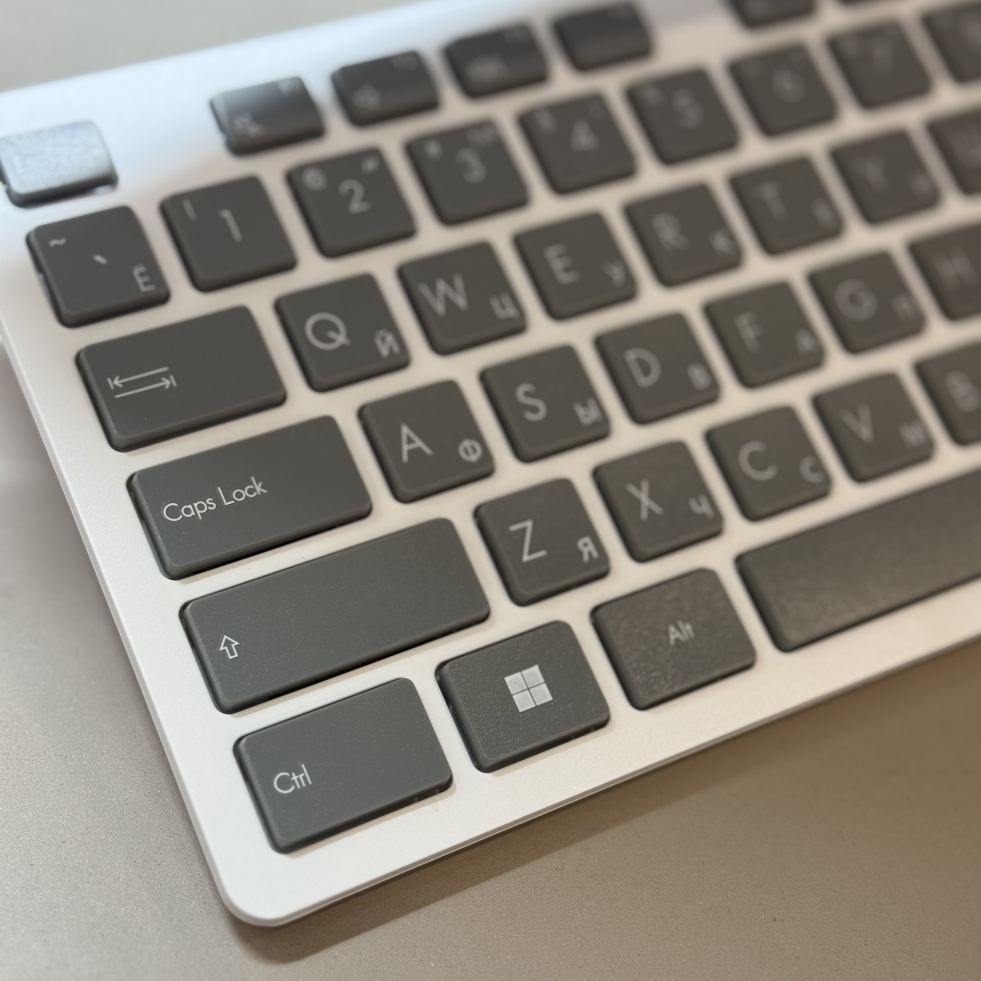 Моноблок Asus E3402WVA-WPC0190 23.8" Full HD i5 1335U/16Gb/SSD512Gb Iris Xe/CR/noOS/kb/m/белый