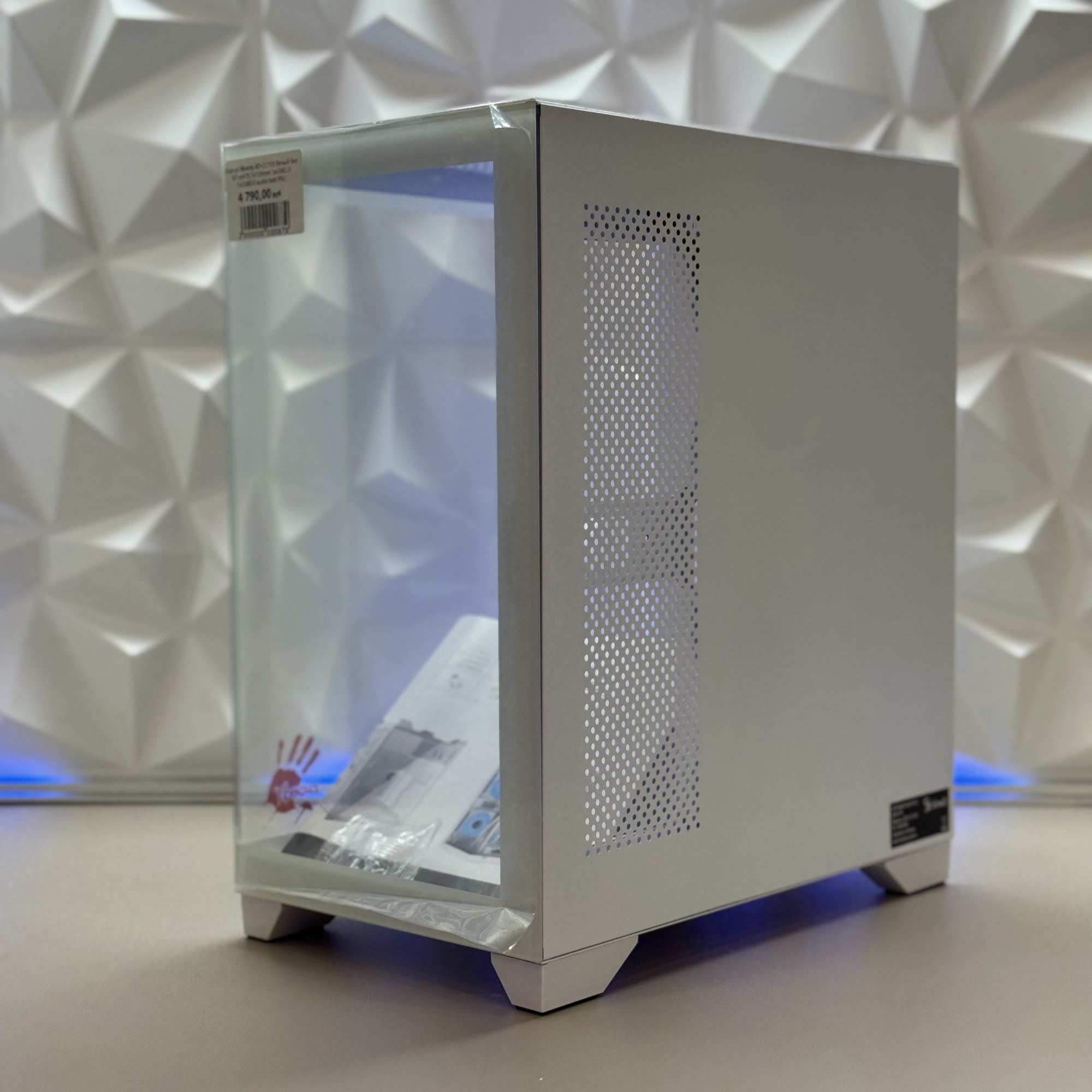 Корпус Bloody BD-CC103 белый без БП mATX 7x120mm 1xUSB2.0 1xUSB3.0 audio bott PSU