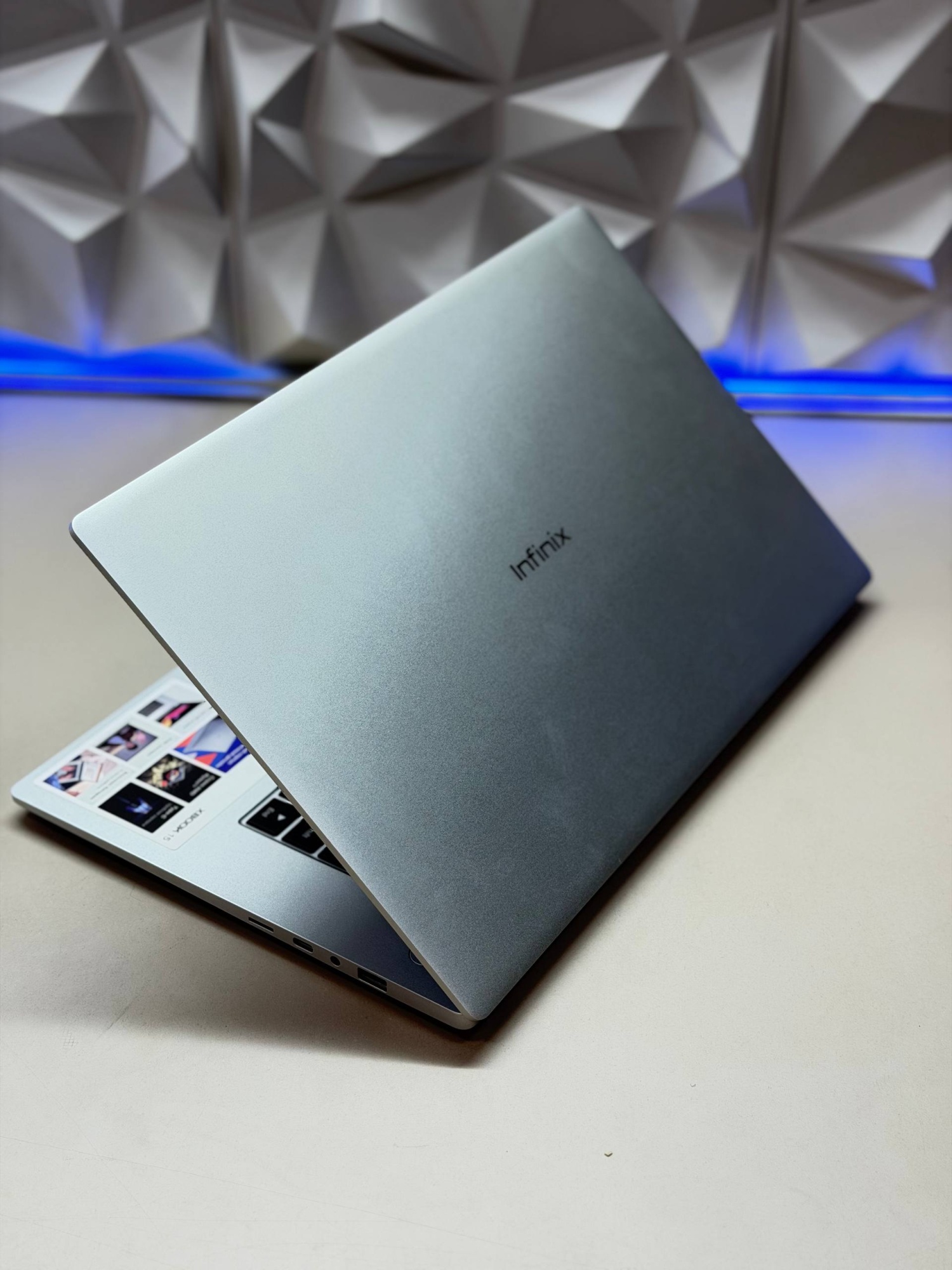 Ноутбук Infinix XBOOK 15 R5-7430U/16GB DDR4/512GB SSD/15"