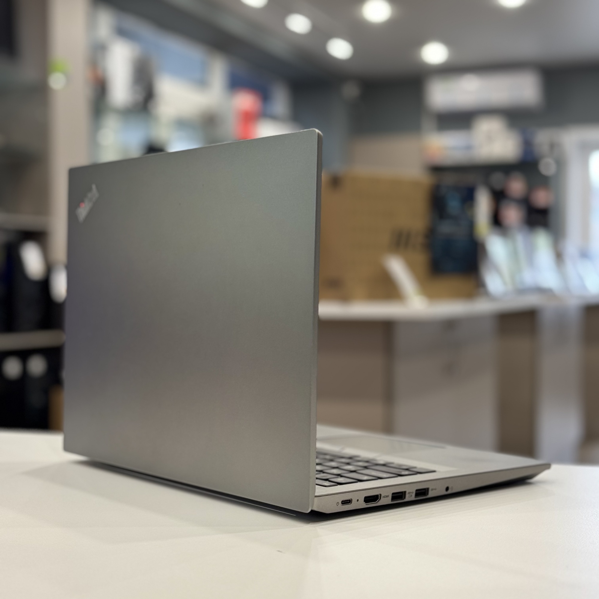 Ноутбук Lenovo ThinkPad E490 Core i5 8265U 1.6GHzX2/8Gb DDR4/SSD 256/IntelUHD/14"/FHD/Win10Pro/Silver