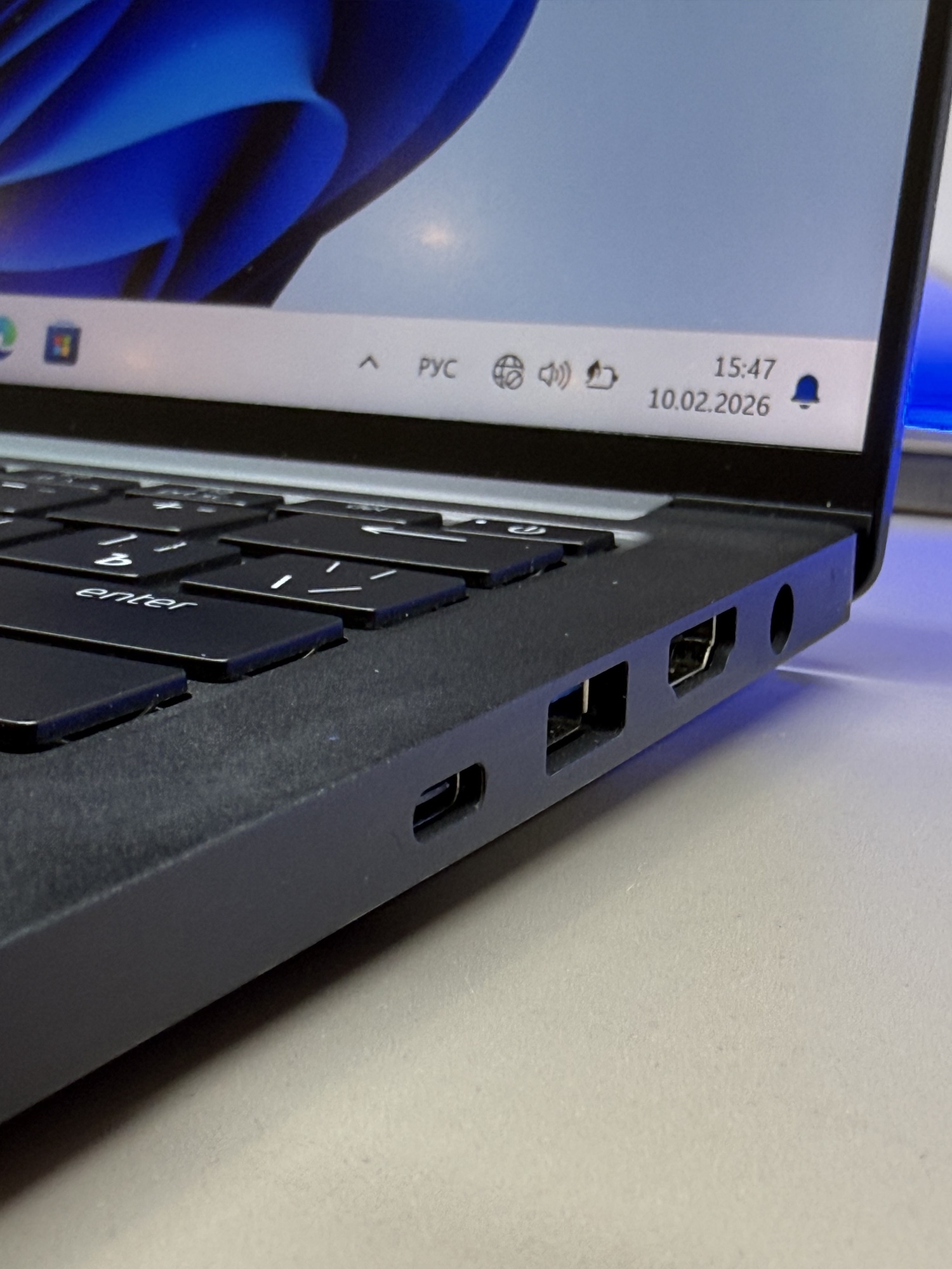 Ноутбук Adata XPG Xenia 14 i5 1135G7/16Gb/SSD512Gb/14"/IPS/FHD/W10H64/black