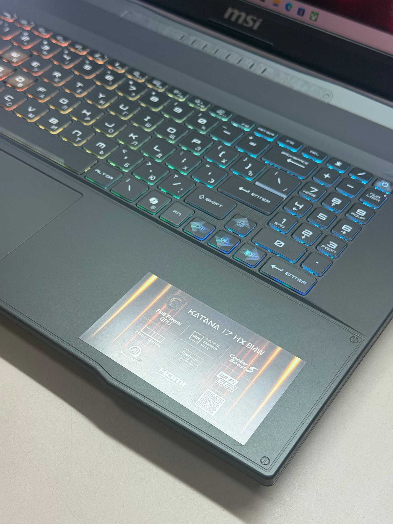 Ноутбук MSI Katana 17 HX B14WFK-051XRU i7-14650HX/16Gb/RTX 5060 8Gb/1Tb SSD/17.3(240Hz)