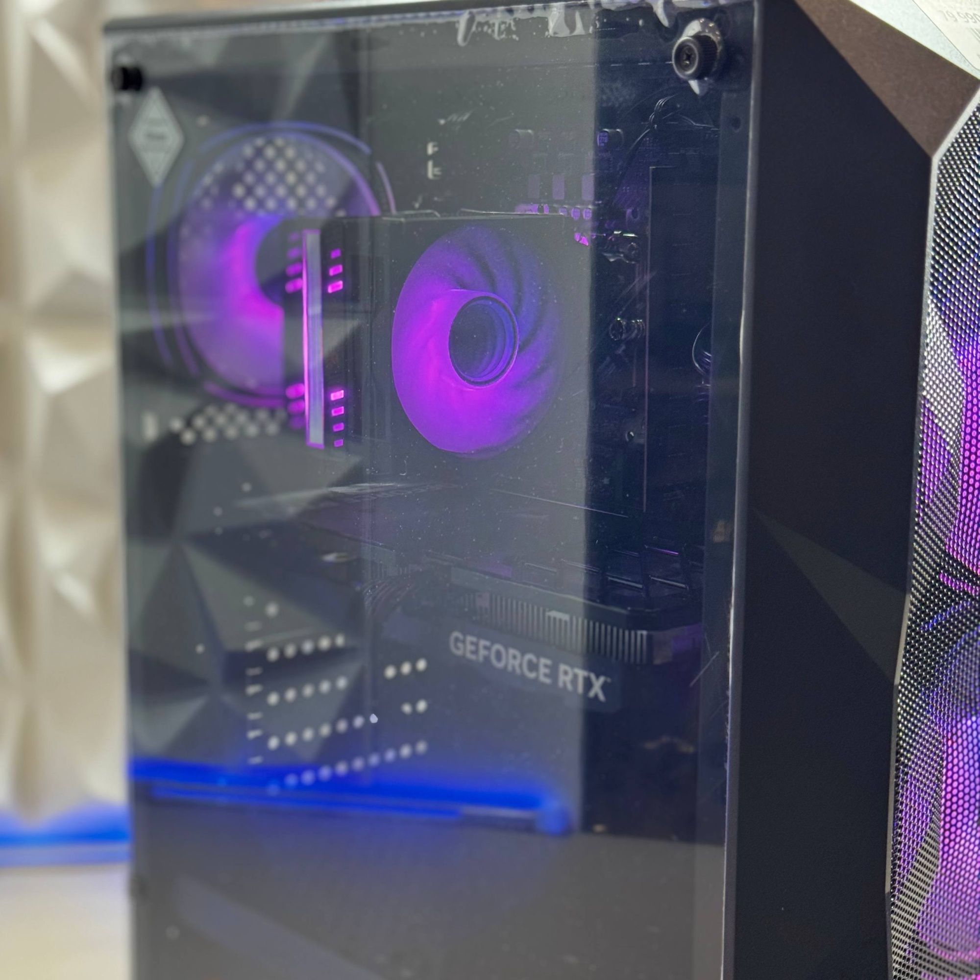 Системный блок Bloody BD-PC CH61C1 MT i5 12400F/16Gb/SSD1Tb/RTX4060 8Gb/W11H64/черный (RUS)