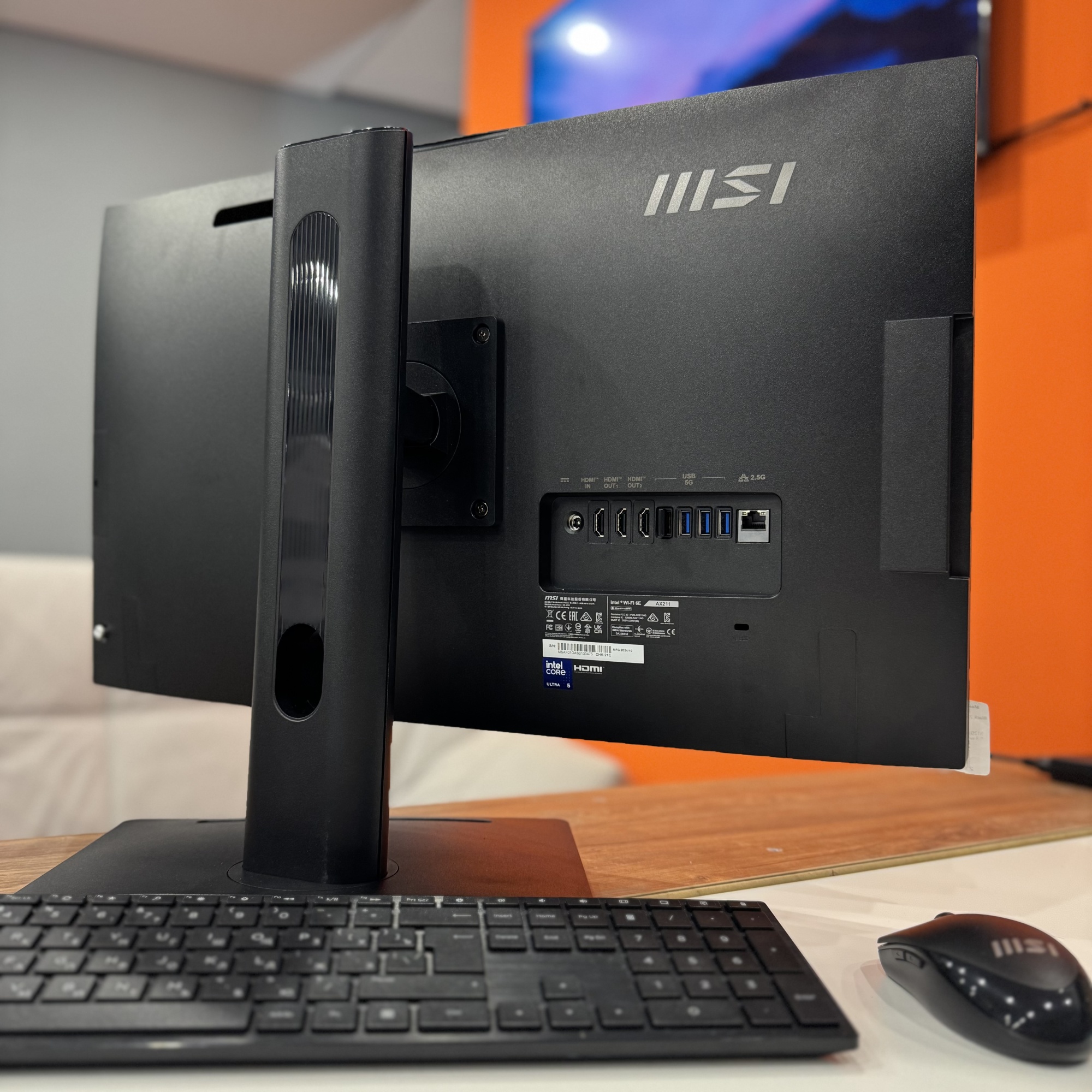 Моноблок MSI Modern AM273QP AI 1UM-005XRU