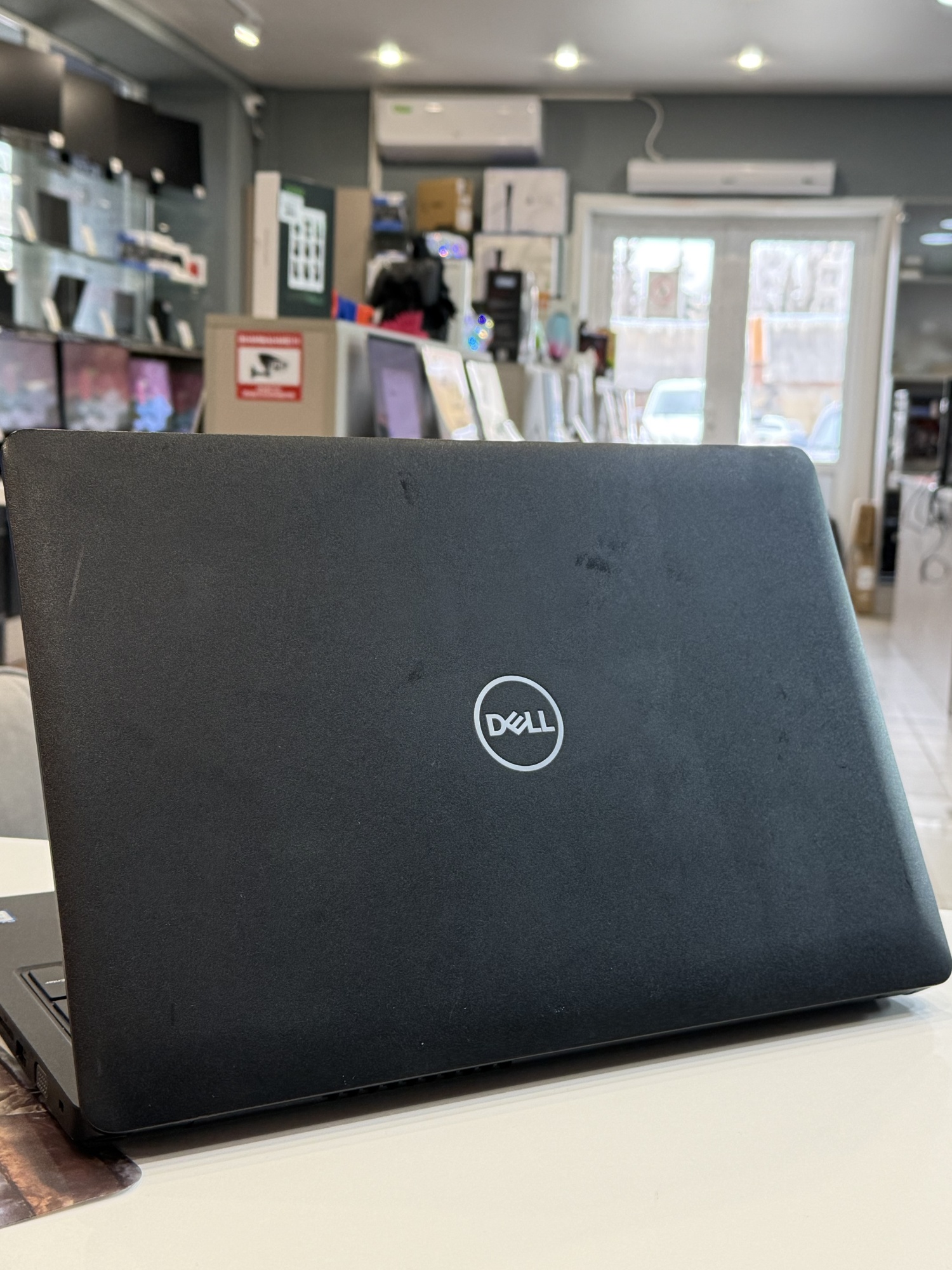 Ноутбук Dell Latitude 3580 i3-6006U 2.0GHz/8Gb DDR4/240Gb SSD/15.6"/черный