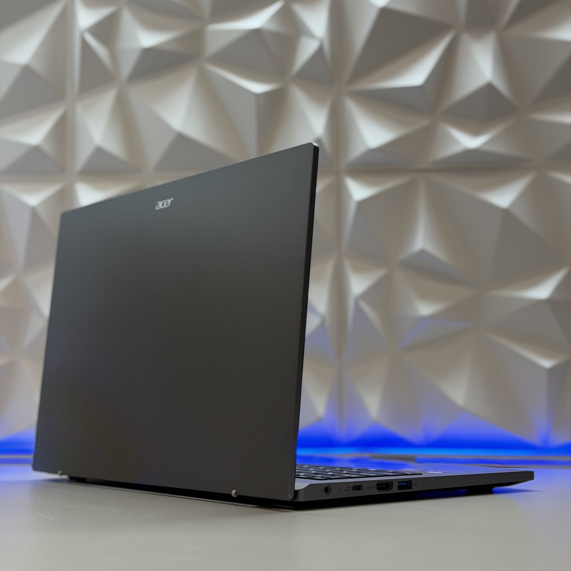 Ноутбук Acer Extensa 15 EX215-23-R62L Ryzen 3 7320U/16Gb/SSD512Gb/610M/15.6"/IPS/FHD/noOS/grey