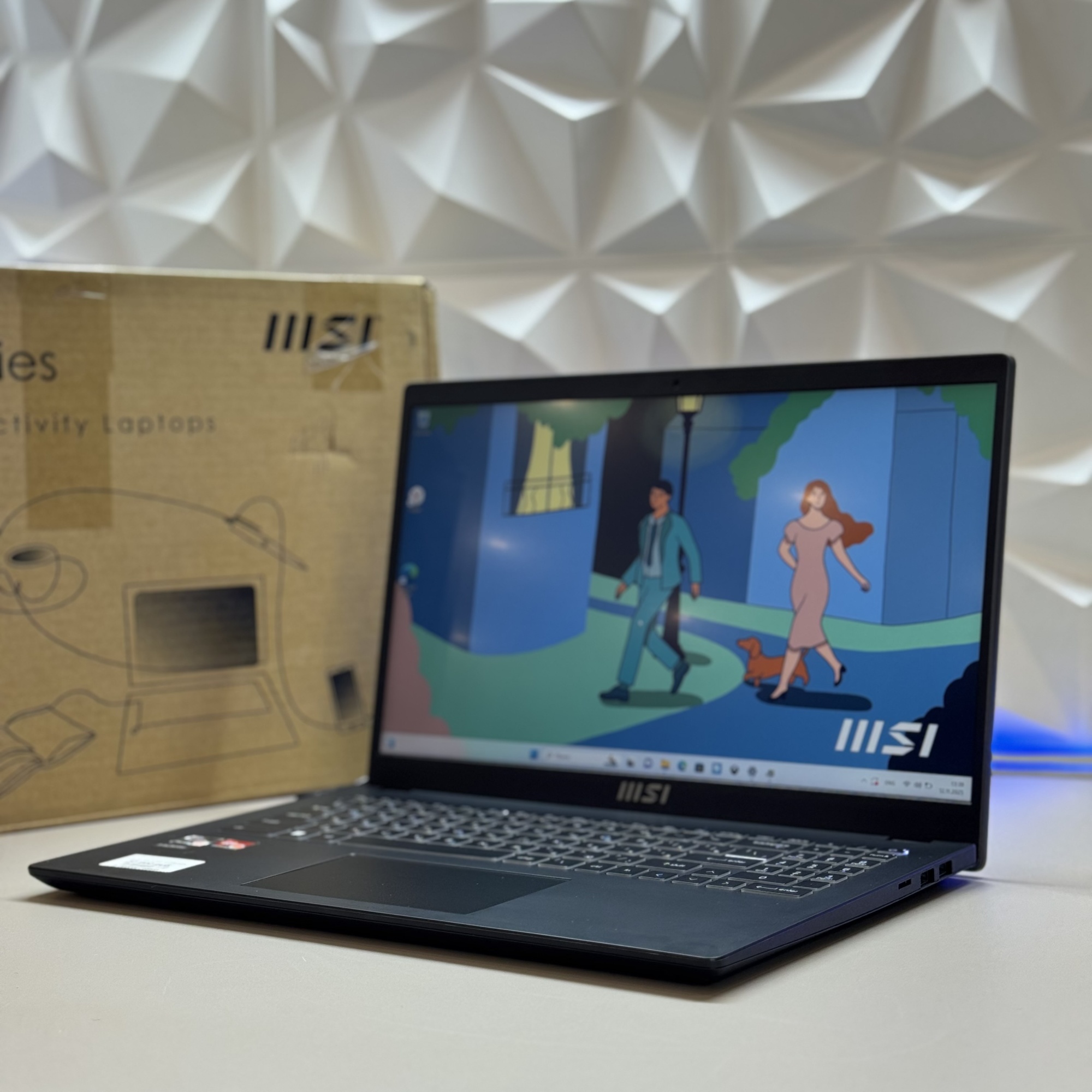 Ноутбук MSI Modern 15 B7M-244RU