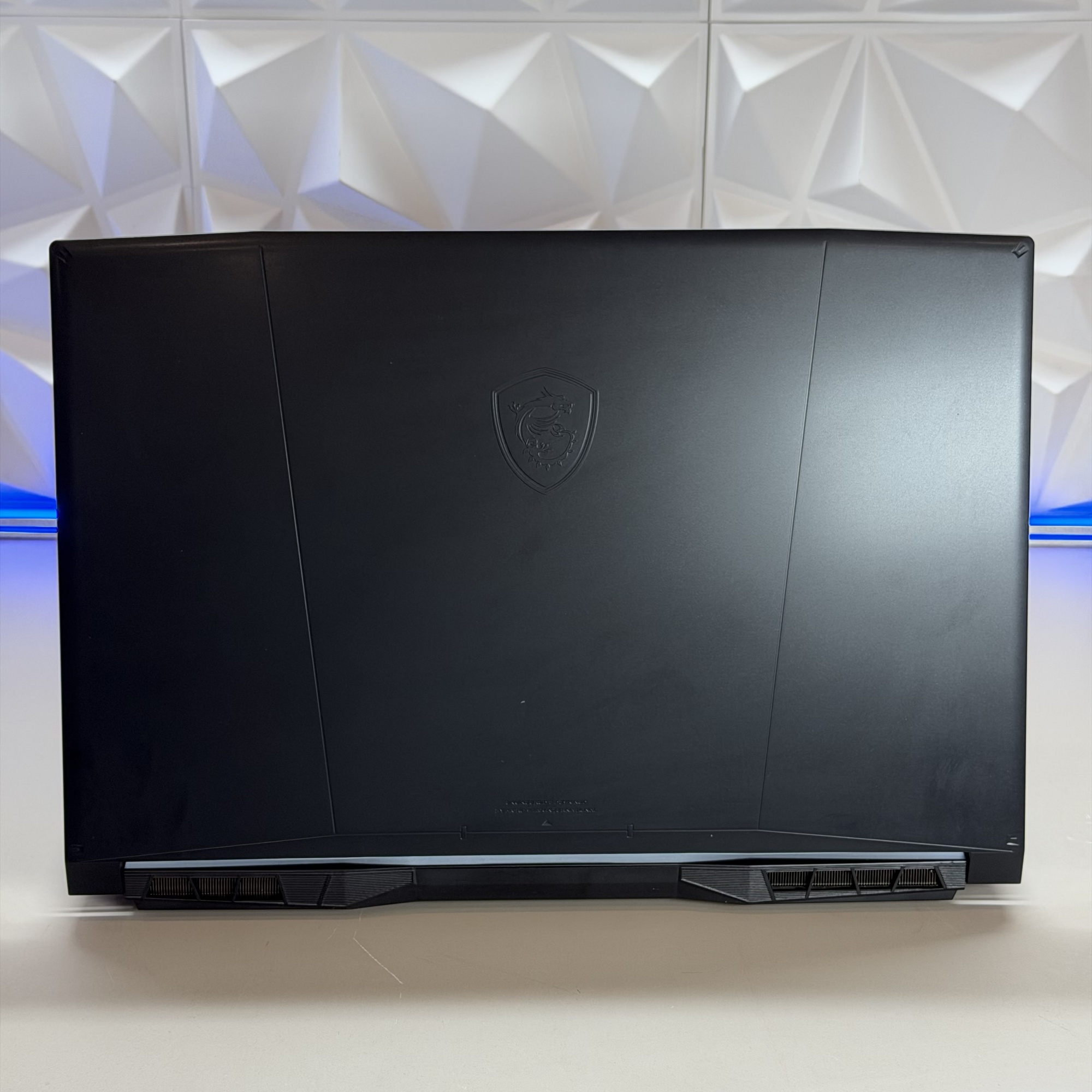 Ноутбук MSI Katana 17 B12VEK-268XRU i5-12450H/16Gb/RTX 4050