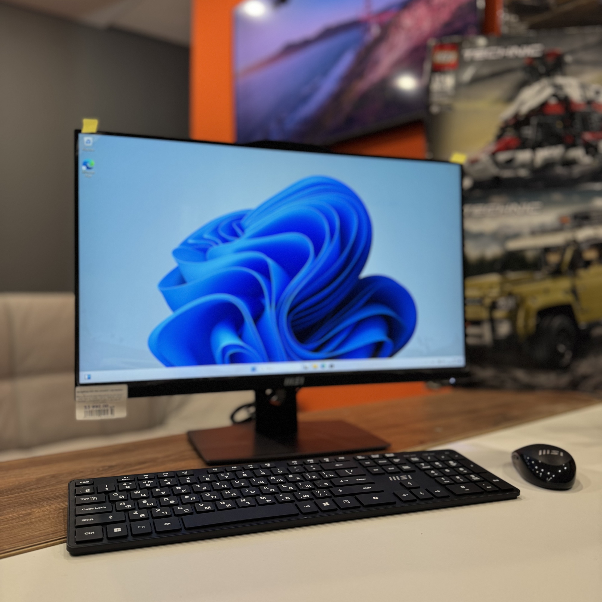 Моноблок MSI PRO AP243TP 12M-064XRU