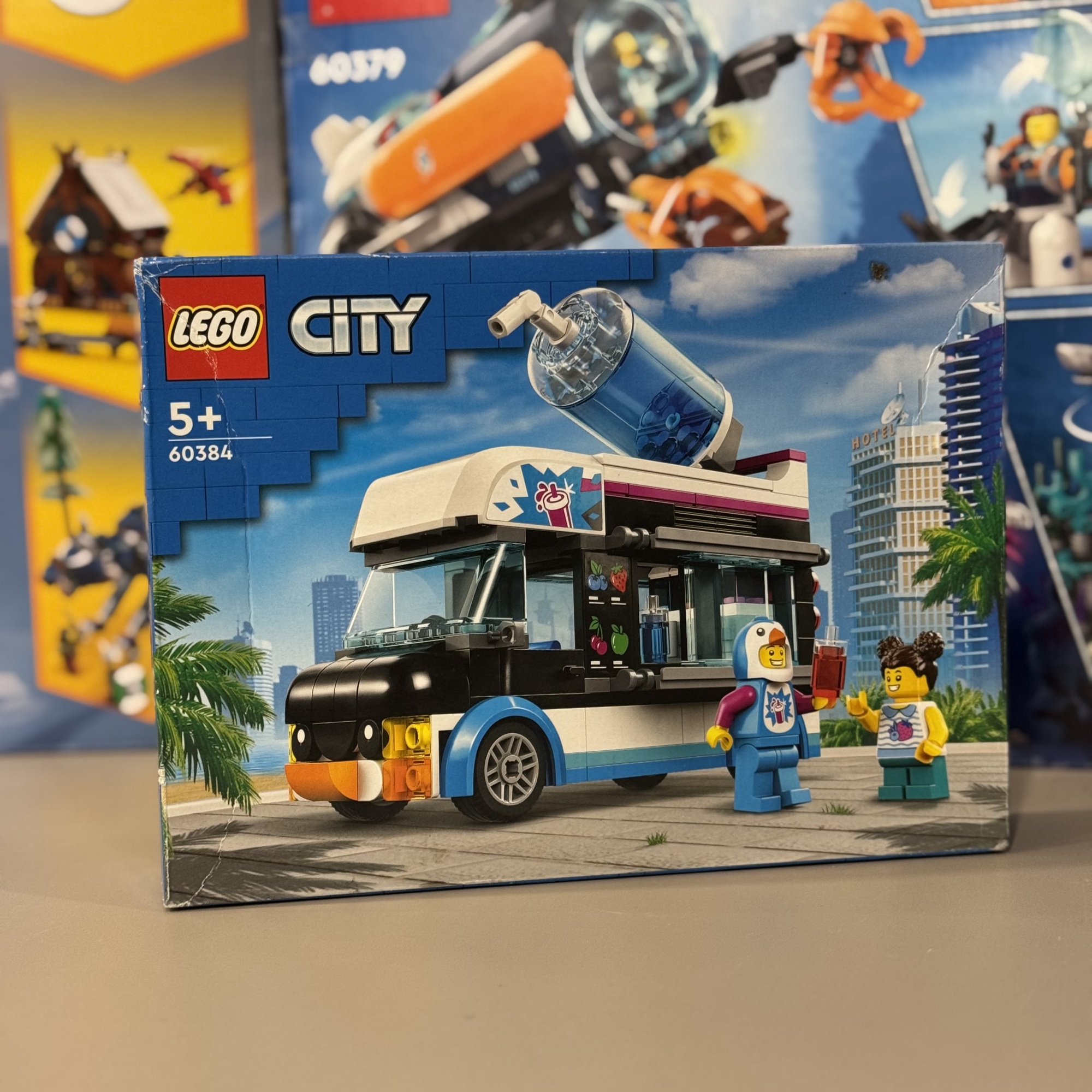 Набор Lego City Great Vehicles Pinguin Slush Truck, 60384