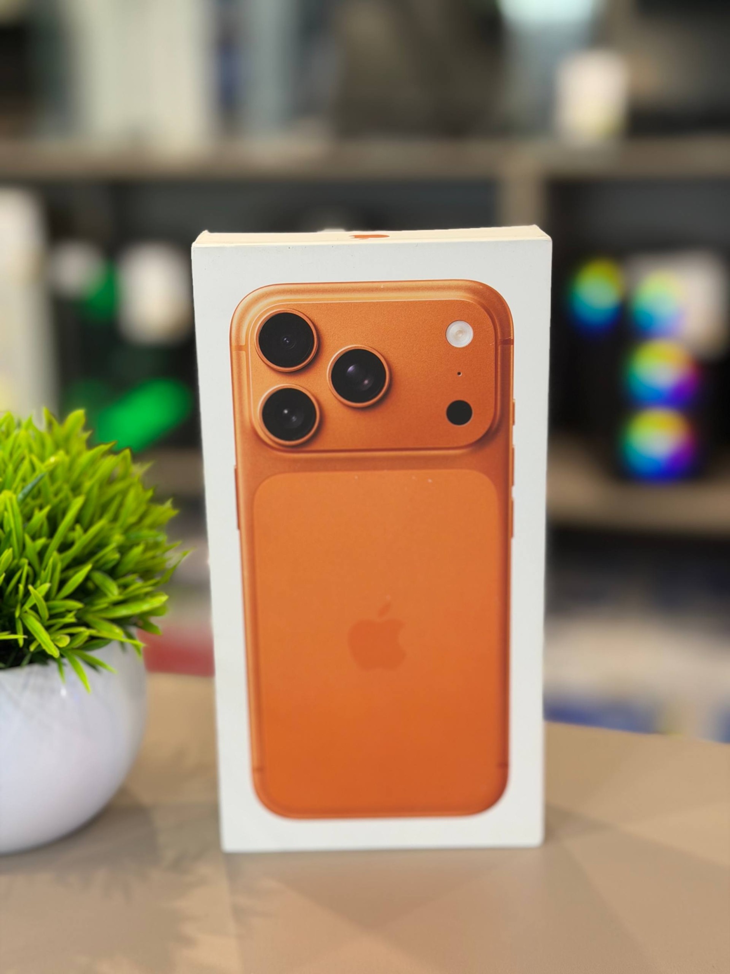 Apple iPhone 17 Pro 256Gb eSIM Orange (Новый)
