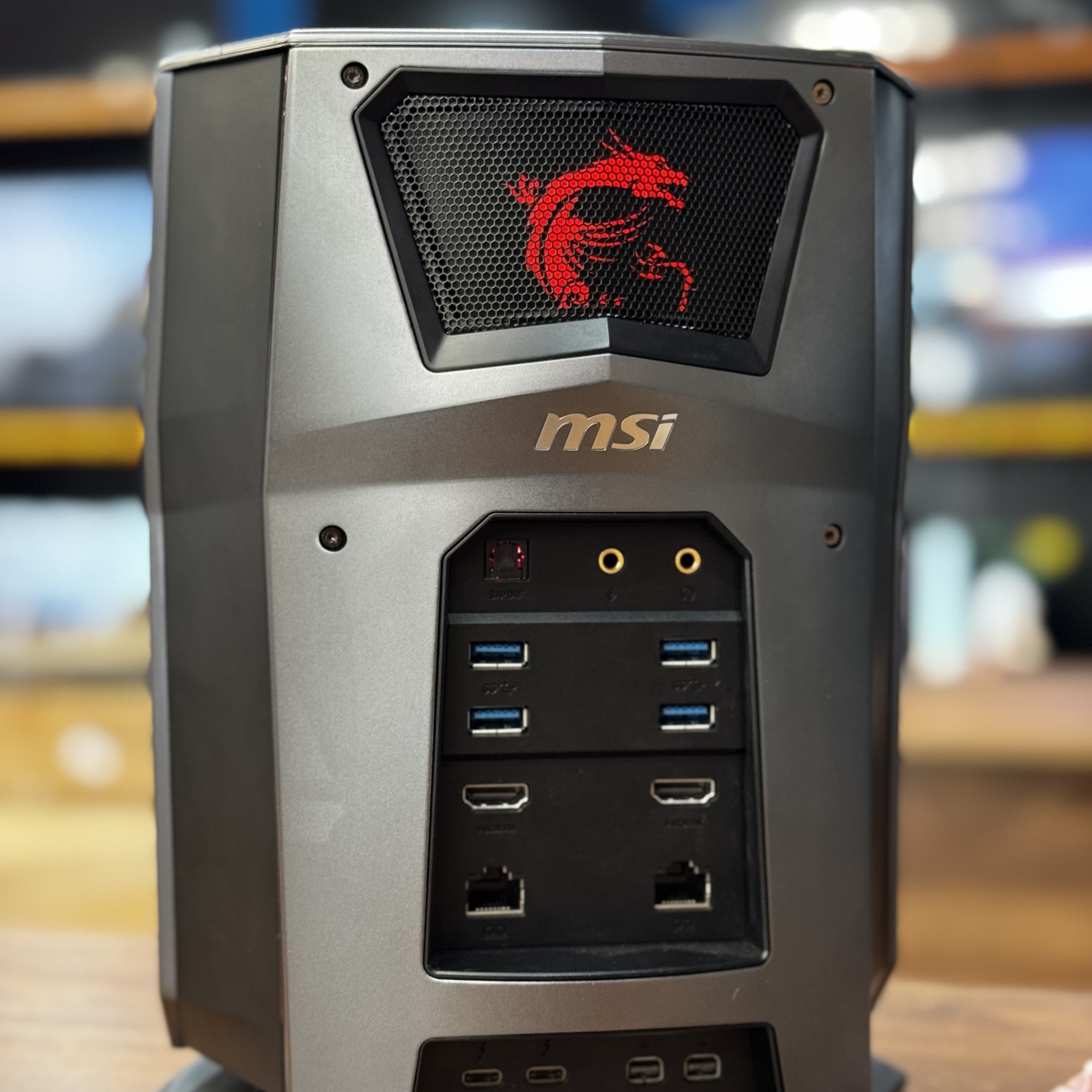 Системный блок MSI Vortex G65 6QF(SLI)-015RU Системный блок MSI Vortex G65 6QF(SLI)-015RU