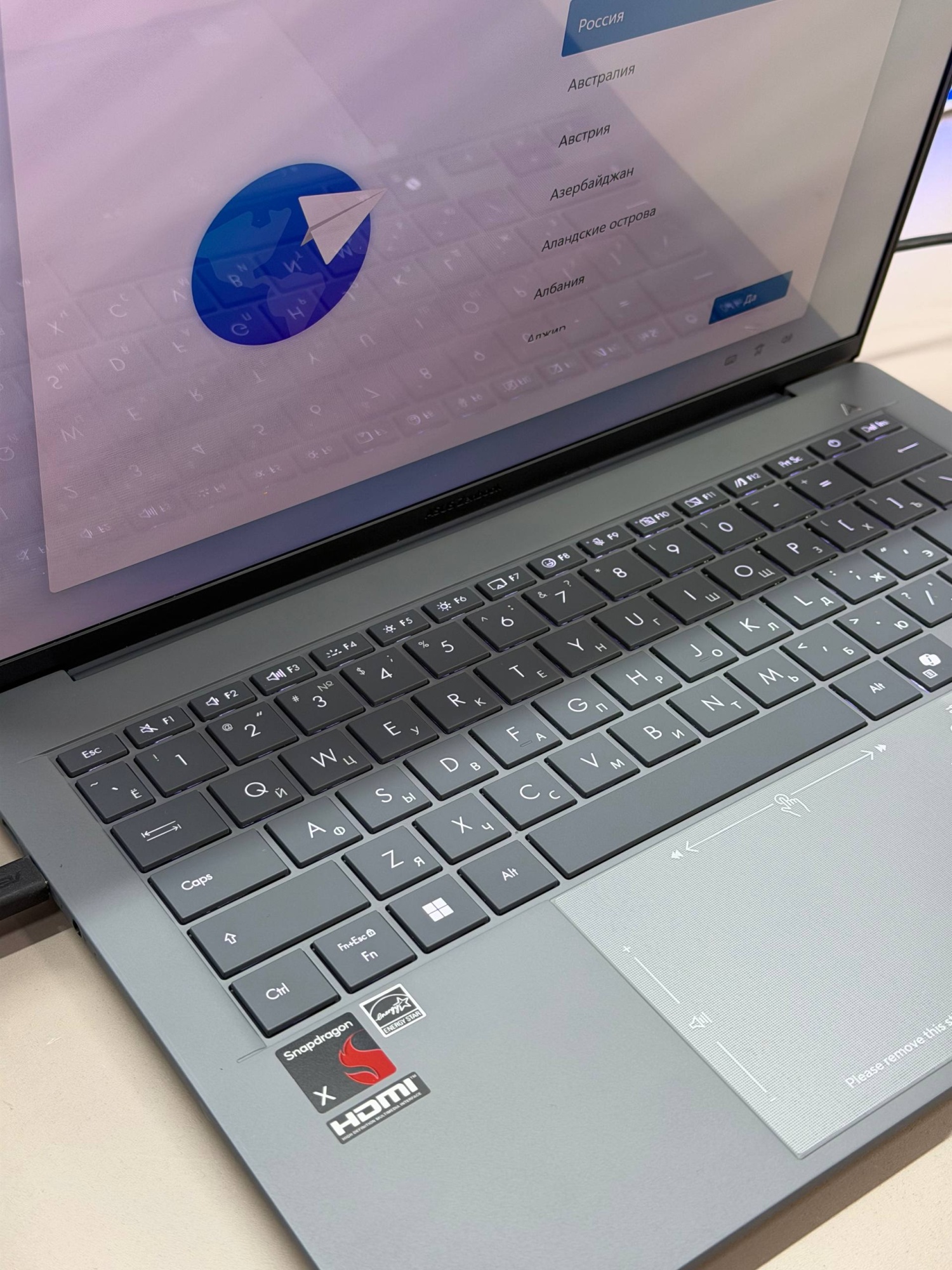 Ноутбук Asus Zenbook UX3407QA-QD267W Snapdragon X X1-26-100/16Gb/SSD512Gb/14"