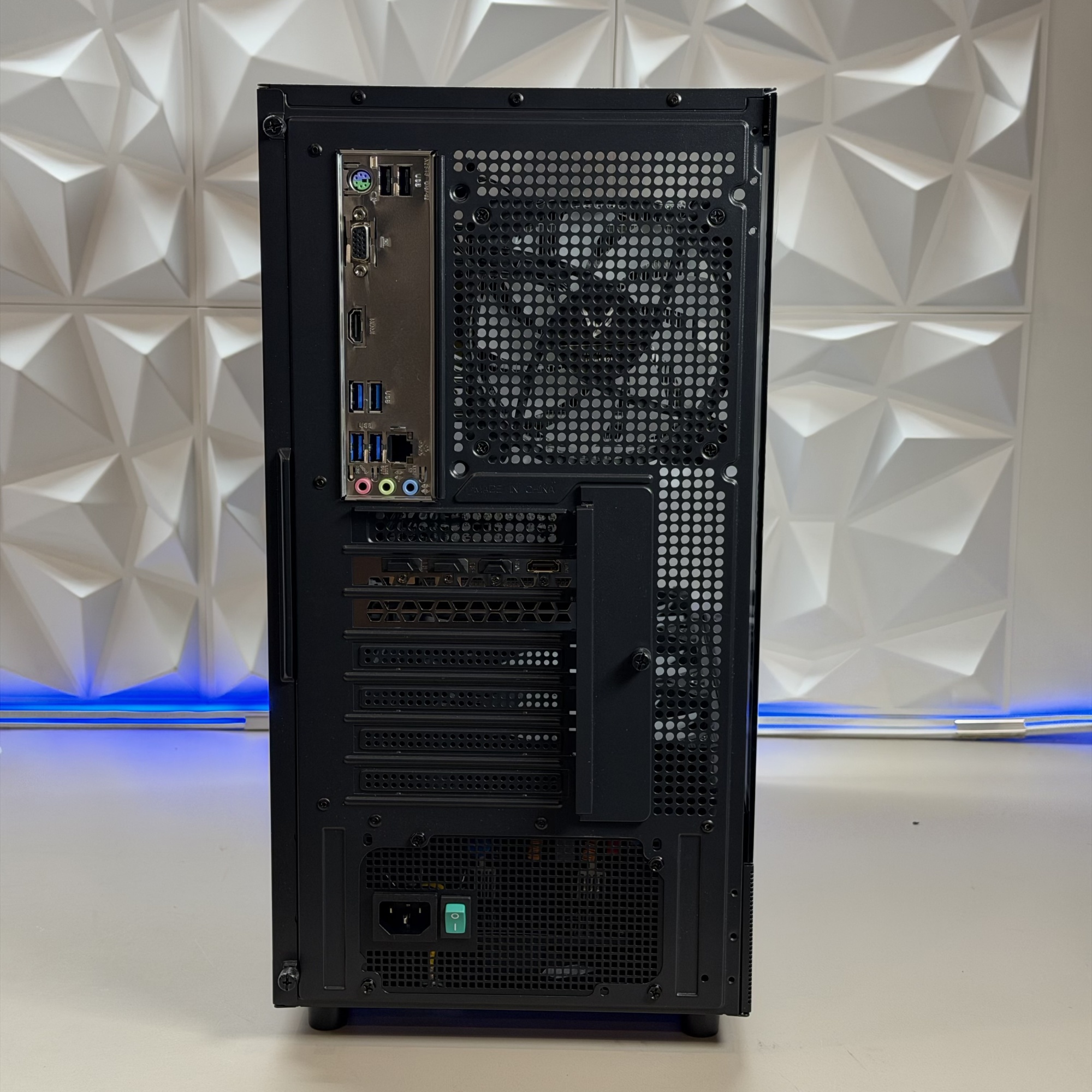 Игровой ПК R5 5600/16Gb DDR4/RTX3050/500Gb SSD/550W