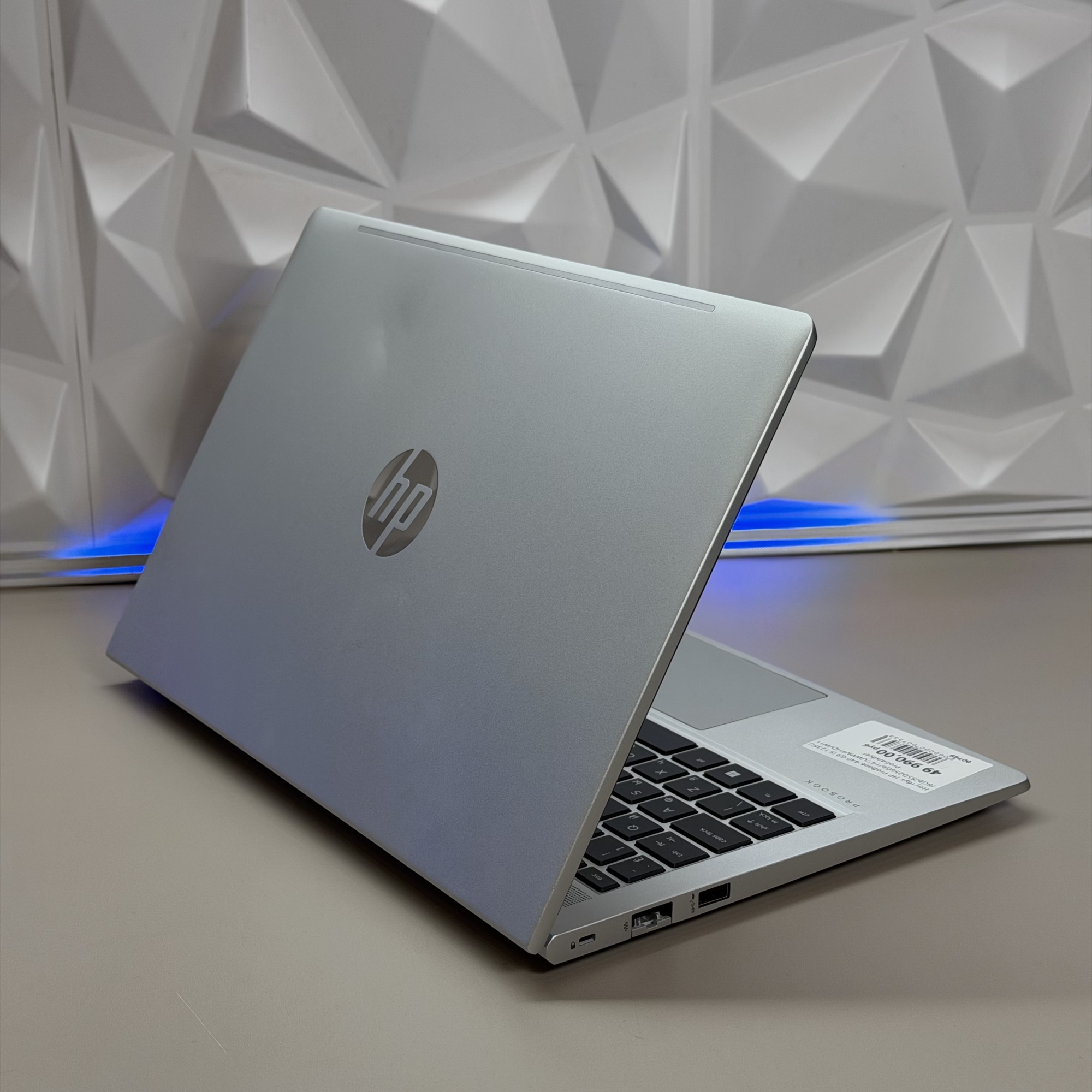 Ноутбук HP ProBook 440 G9 i5 1235U/8Gb/SSD256Gb/14"/UWVA/FHD/W11Pro64/silver