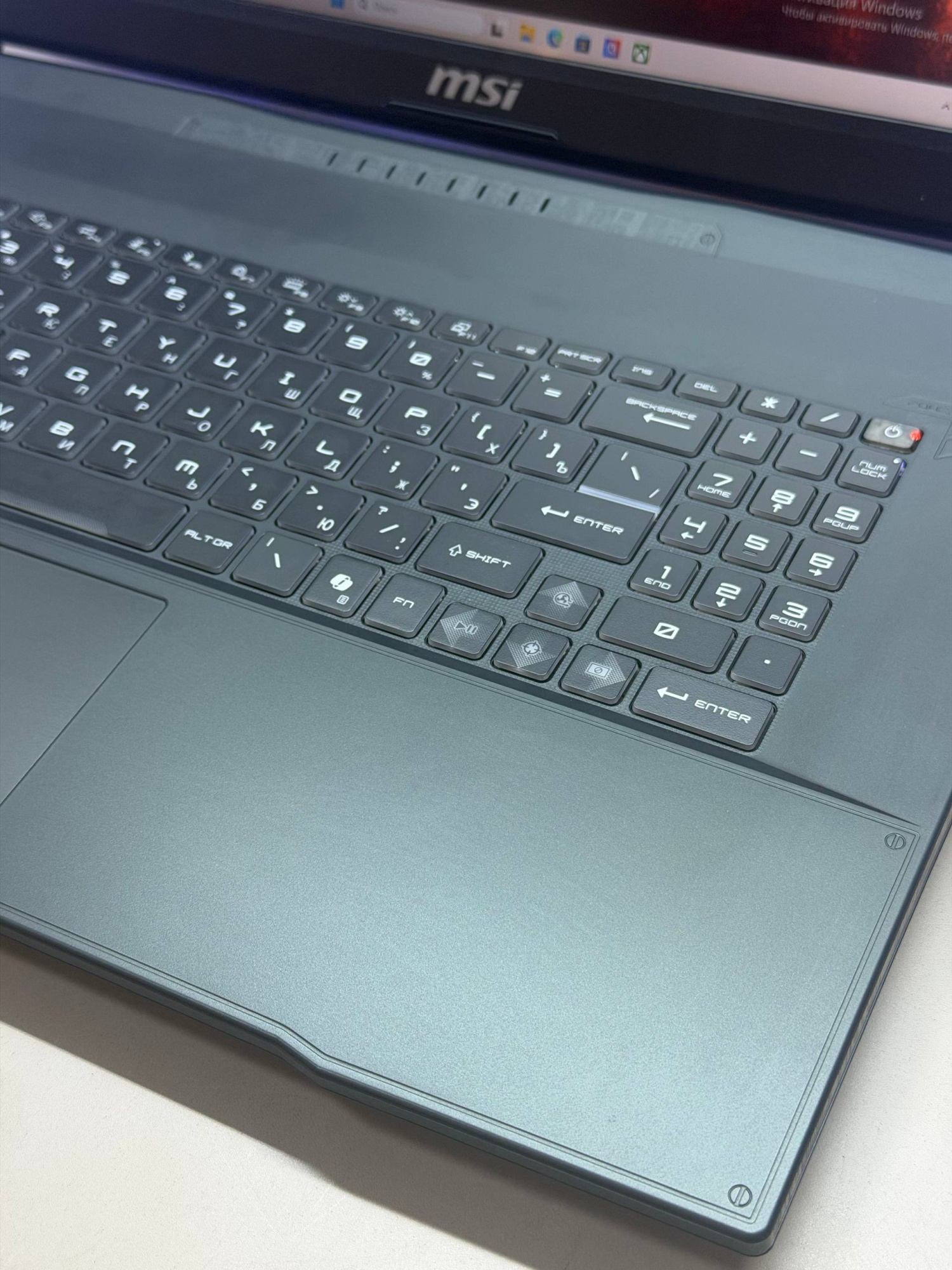 Ноутбук MSI Katana 17 HX B14WFK-275XRU i5-14450HX/32Gb DDR5/RTX 5060 8Gb/1Tb SSD/17.3(144Hz)