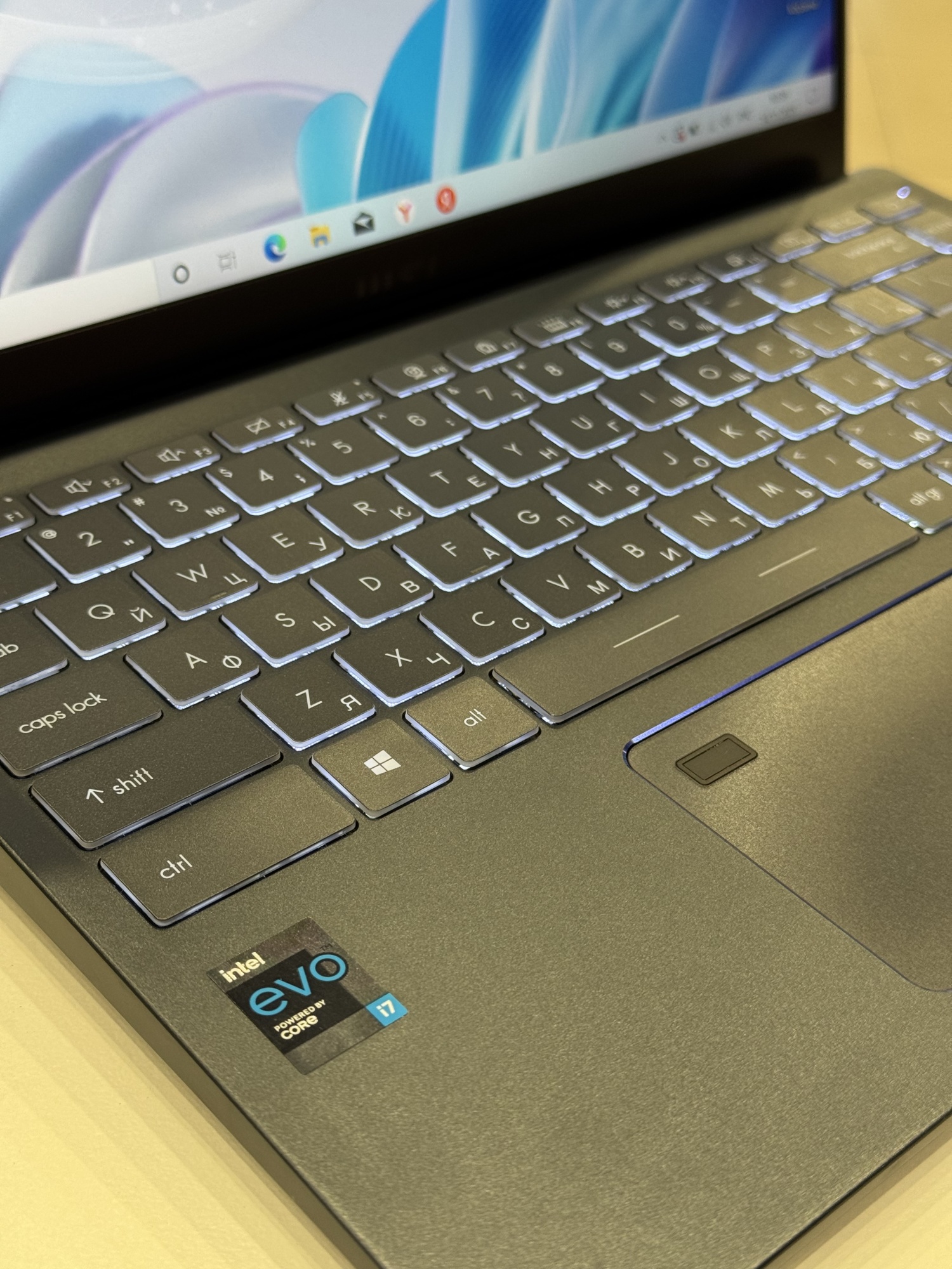 Ноутбук MSI Prestige 14Evo A10SC-008RU