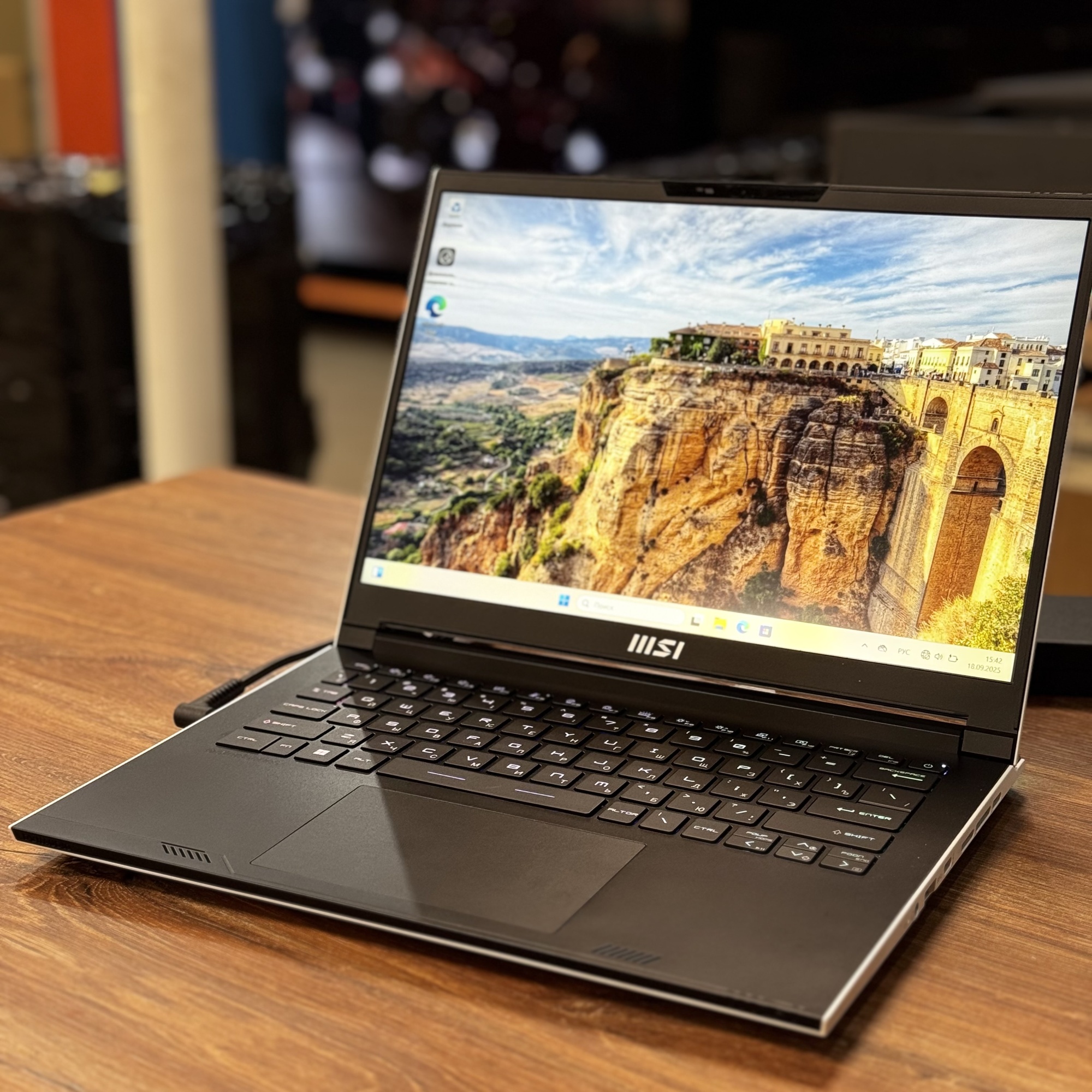 Ноутбук MSI Stealth 14Studio A13VF-225RU