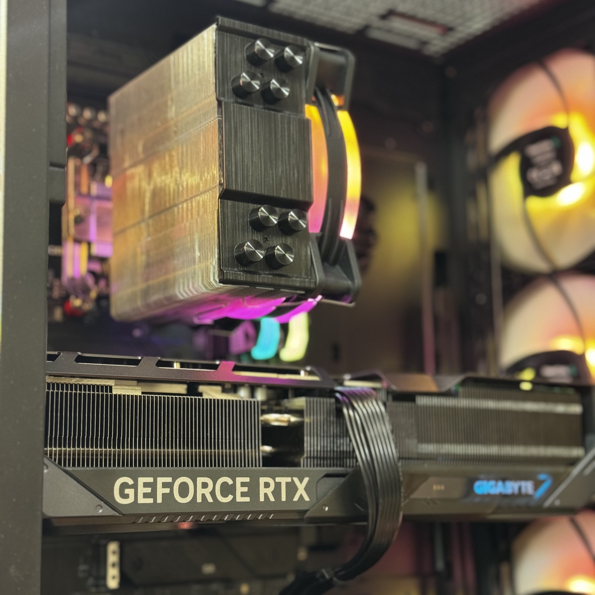 Системный блок AMD Ryzen 7 7800X3D 4.2GHz/32Gb DDR5/RTX5070Ti 16Gb/1Tb SSD/850W