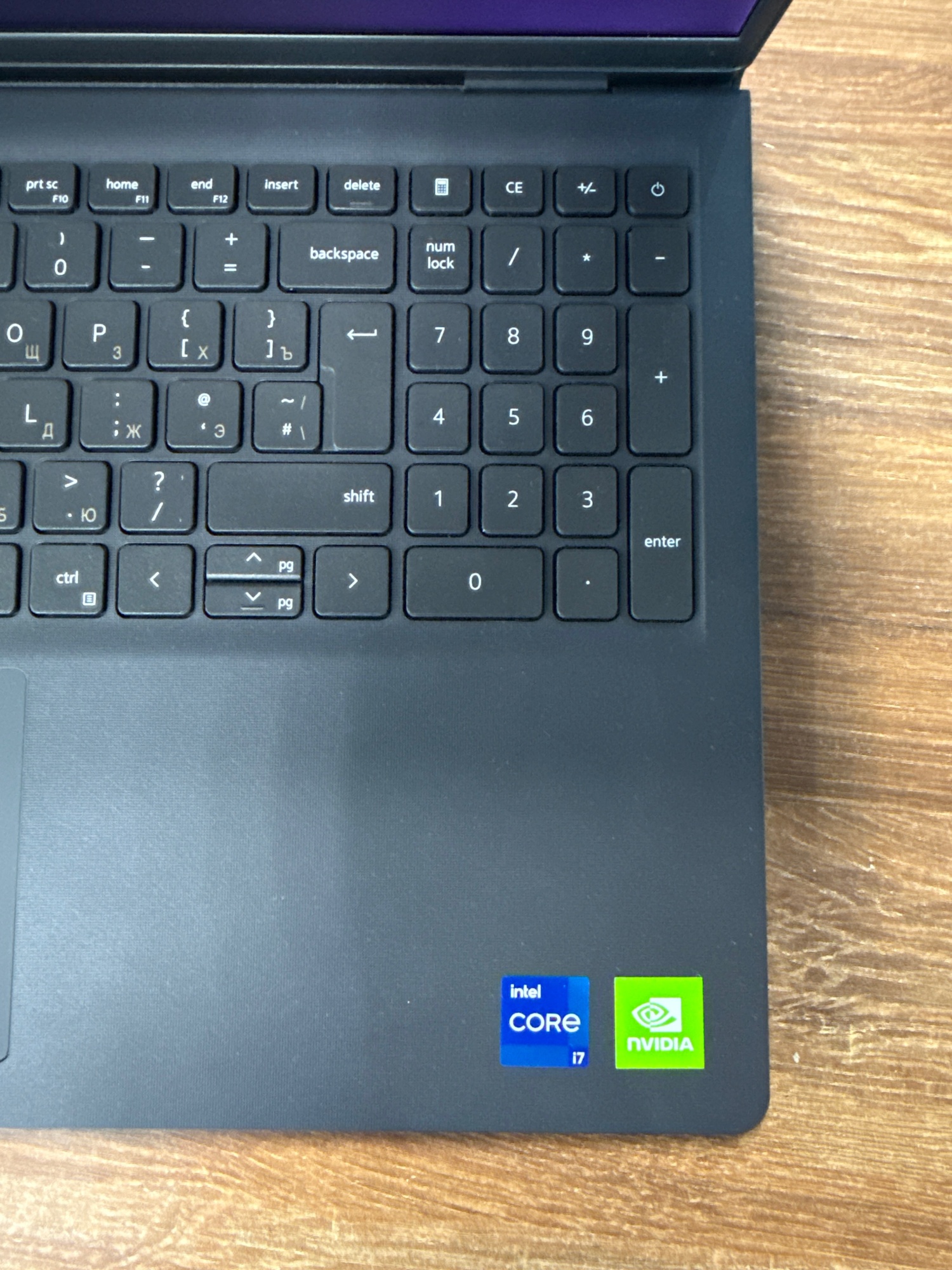 Ноутбук Dell Vostro 3510 i7 1165G7/16Gb/SSD512Gb/MX350 2Gb/15.6"/IPS/FHD/noOS/черный