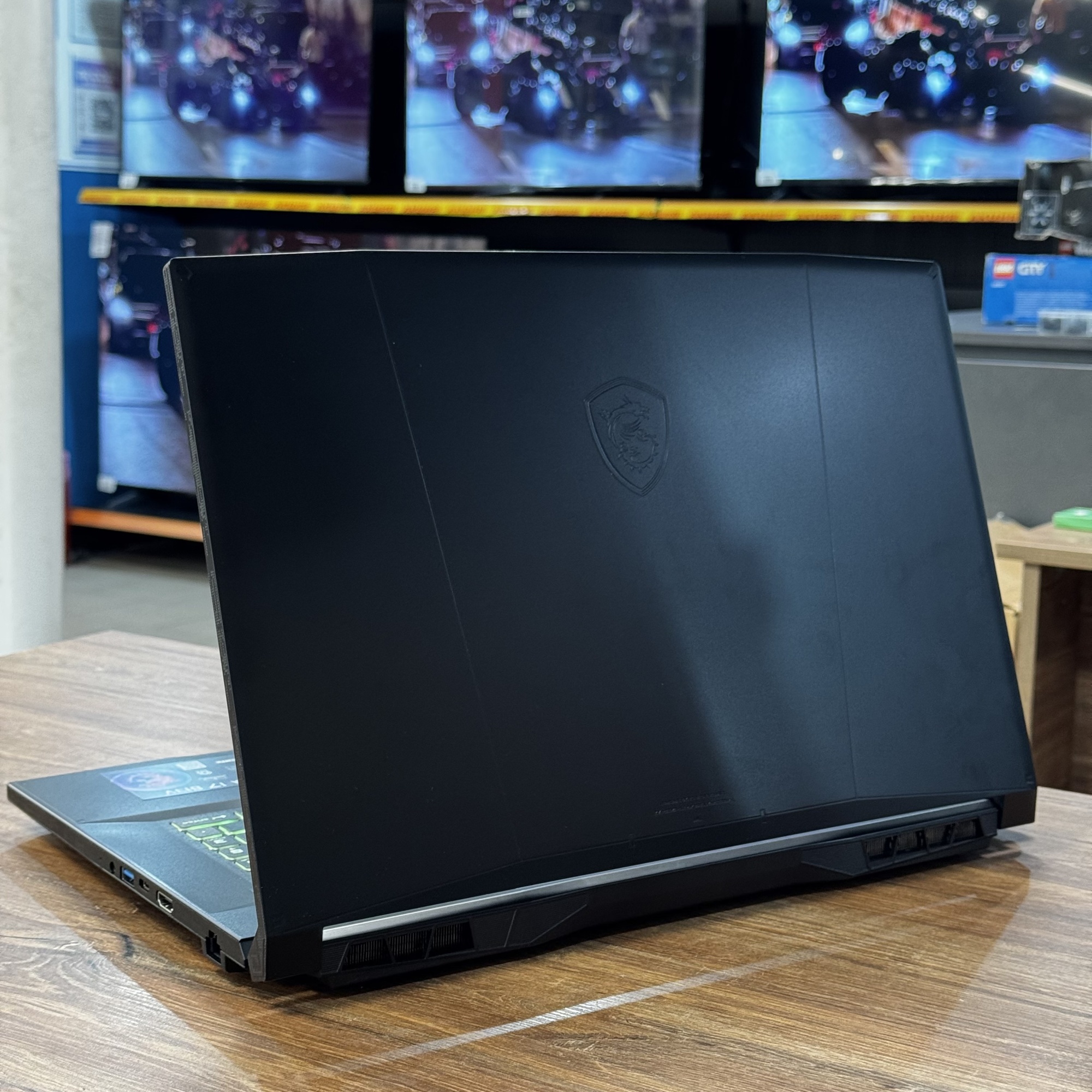 Ноутбук MSI Katana 17 B13VFK-1441XRU i5-13420H/RTX4060/16Gb DDR5/512Gb SSD